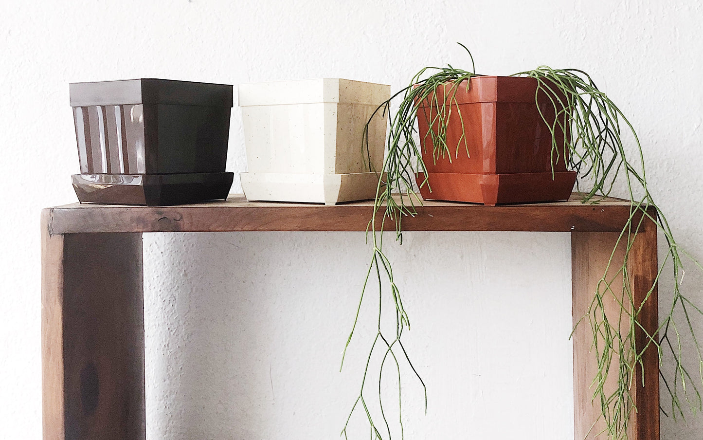 Vintage Plastic Plant Pots