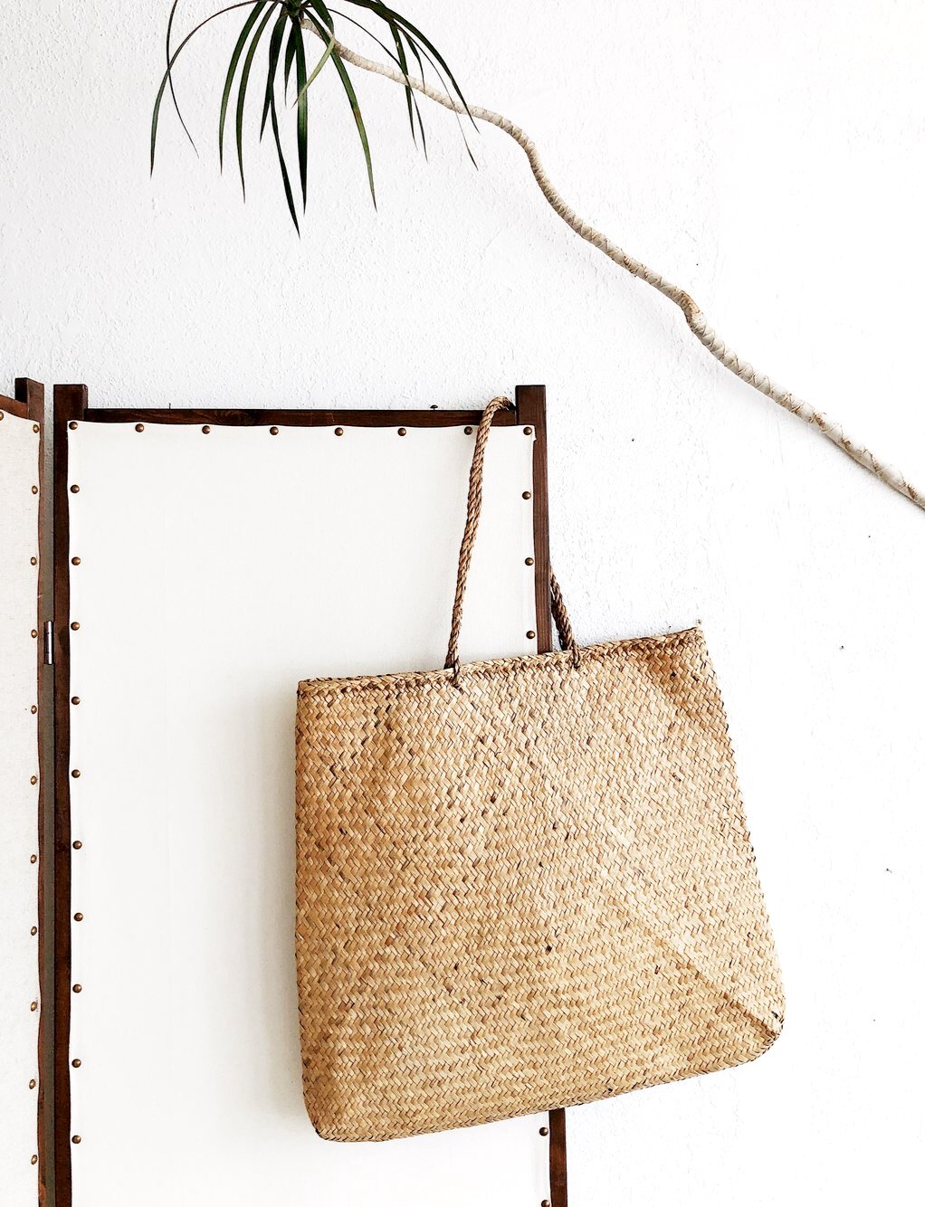 Oversized Seagrass Envelope Tote Bag