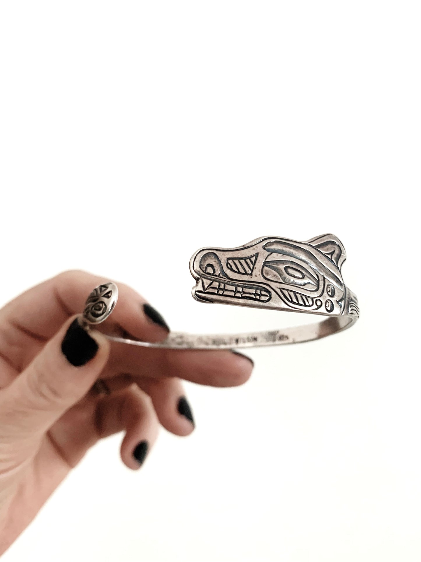 Vintage Bill J. Wilson Tlingit Sterling Wolf Cuff Bracelet
