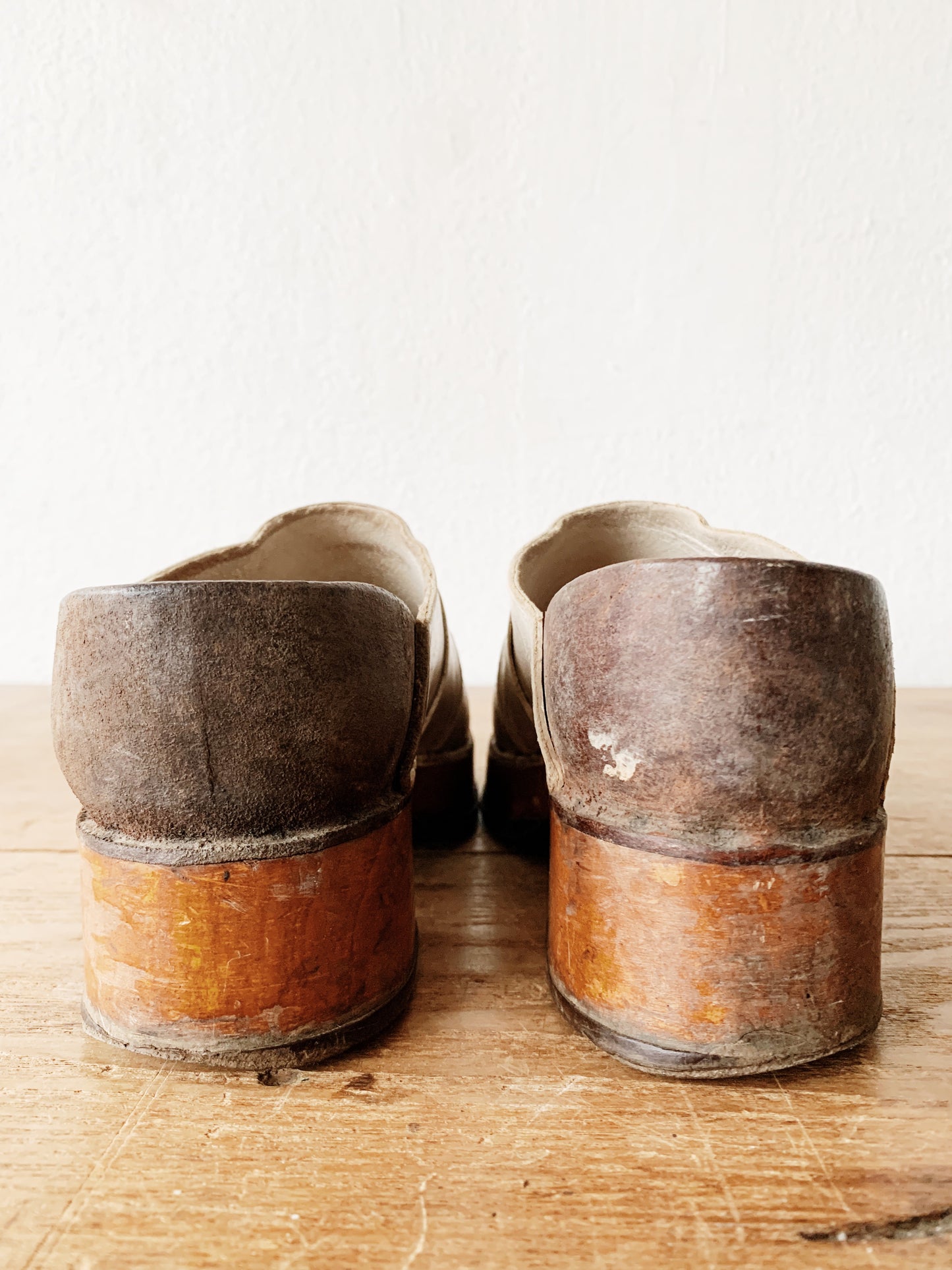 Vintage Multnomah Clogs