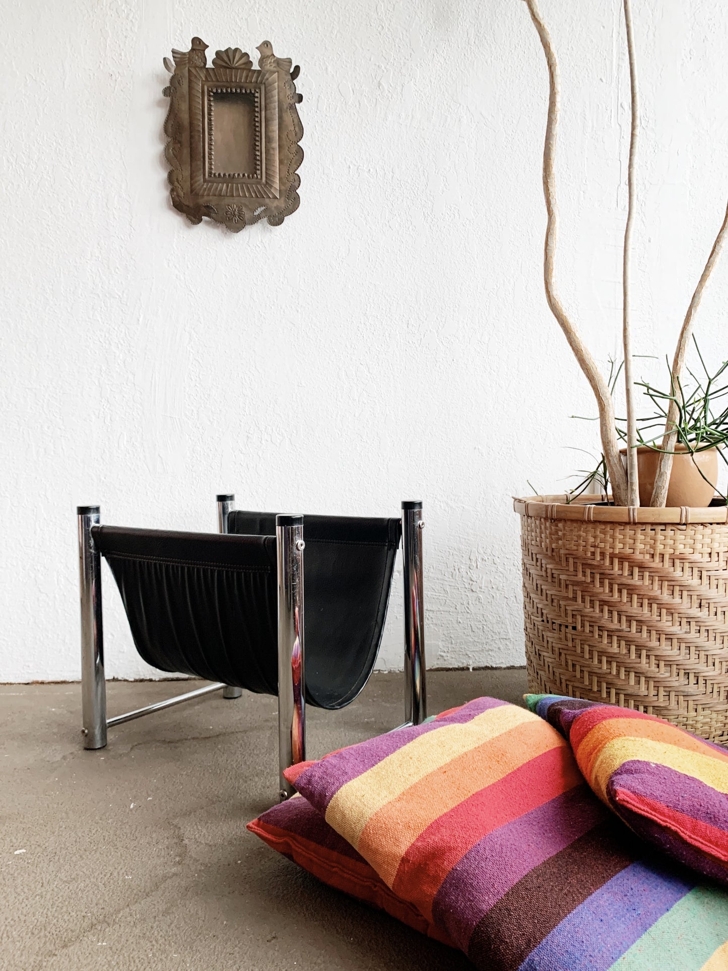 Vintage Chrome and Vinyl Magazine / Log Holder