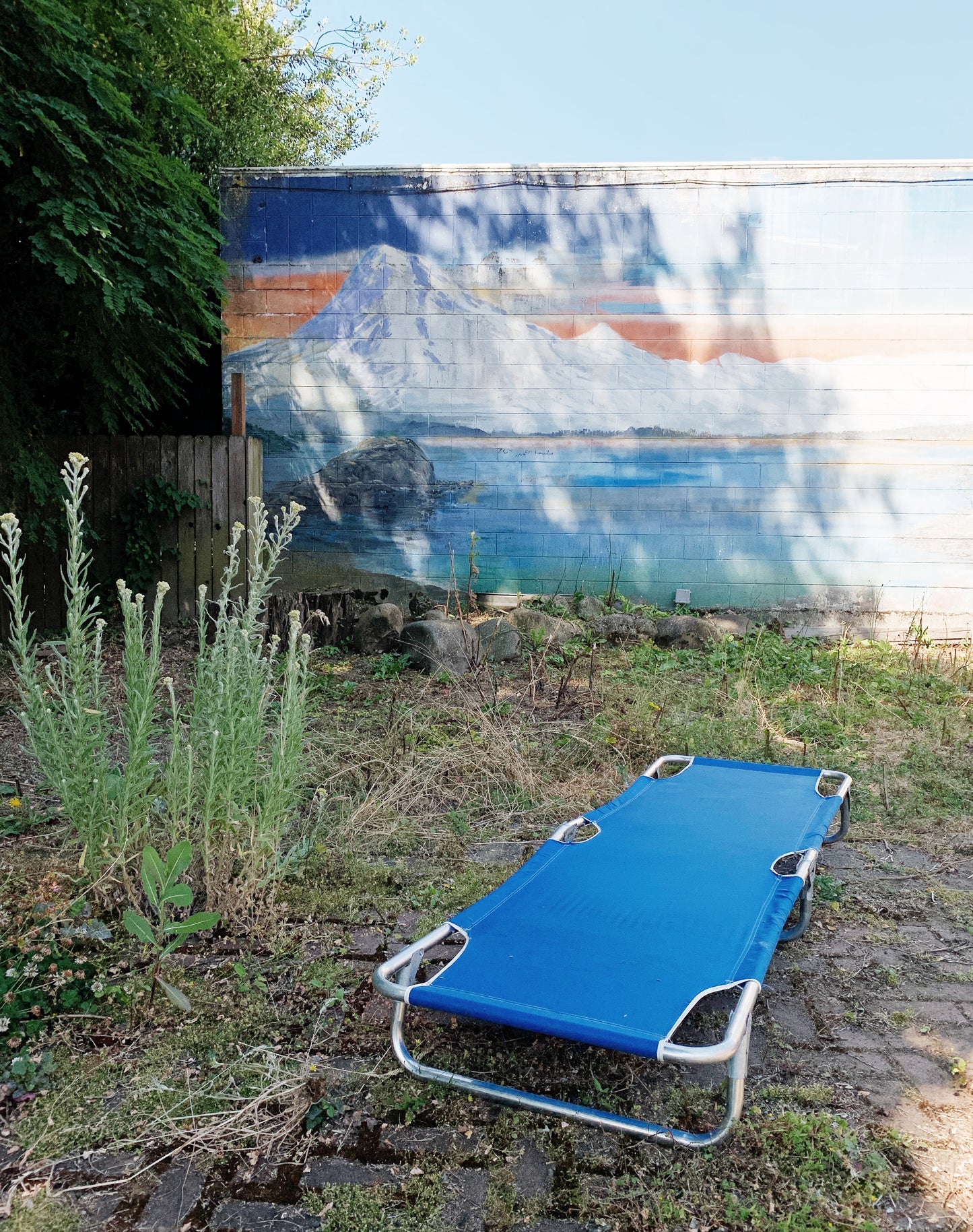 Vintage Aluminum Framed Cot
