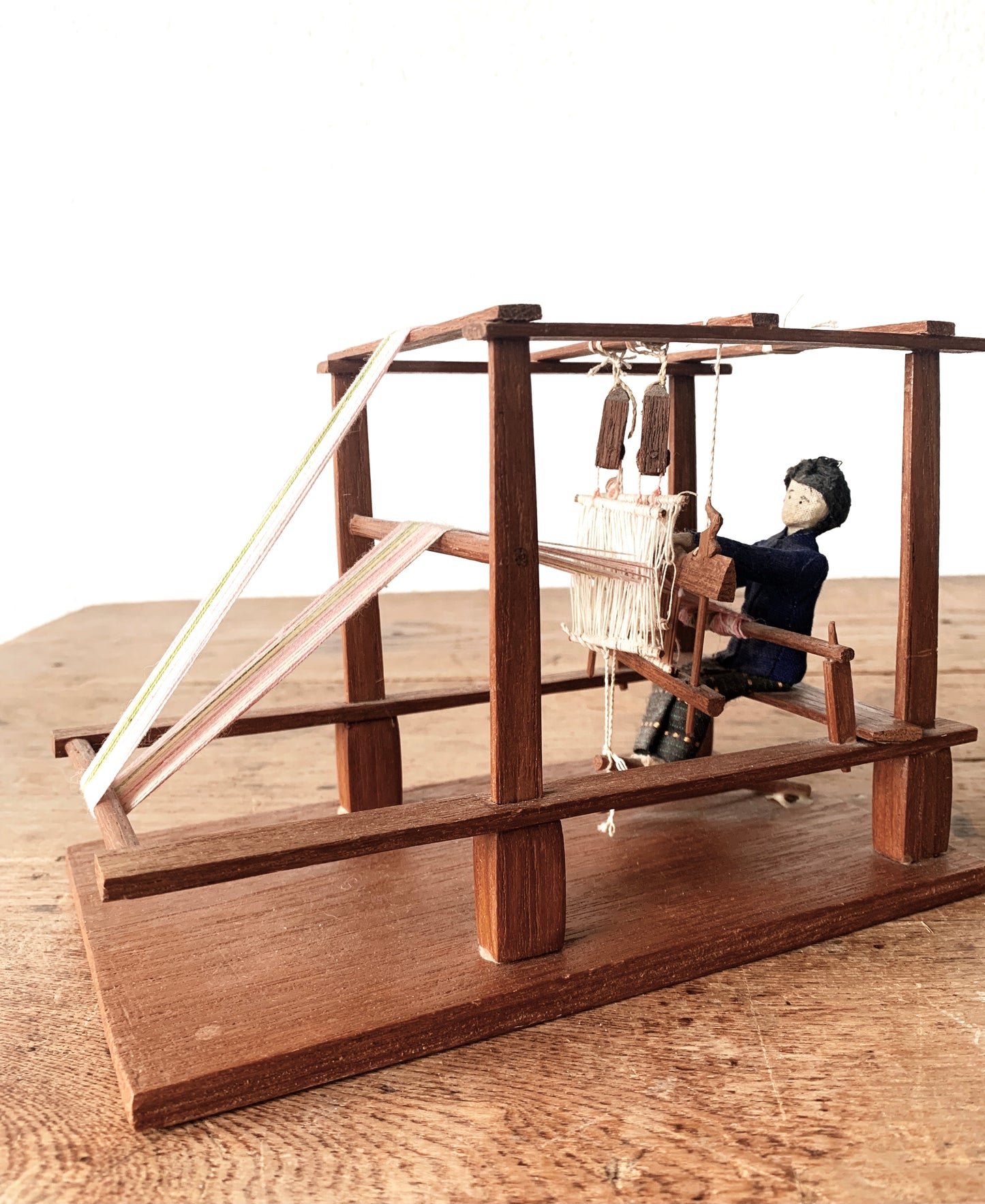 Vintage Weaver Model