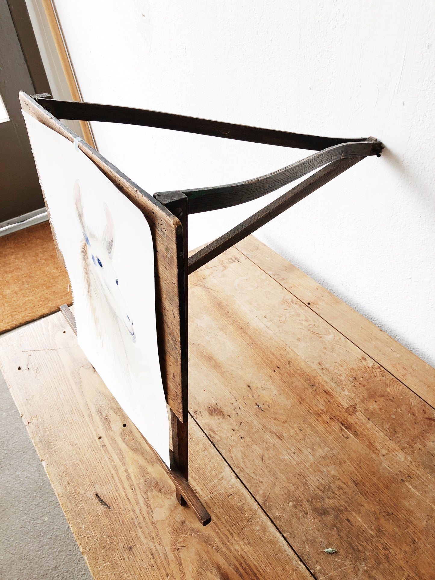 Primitive Wood Easel