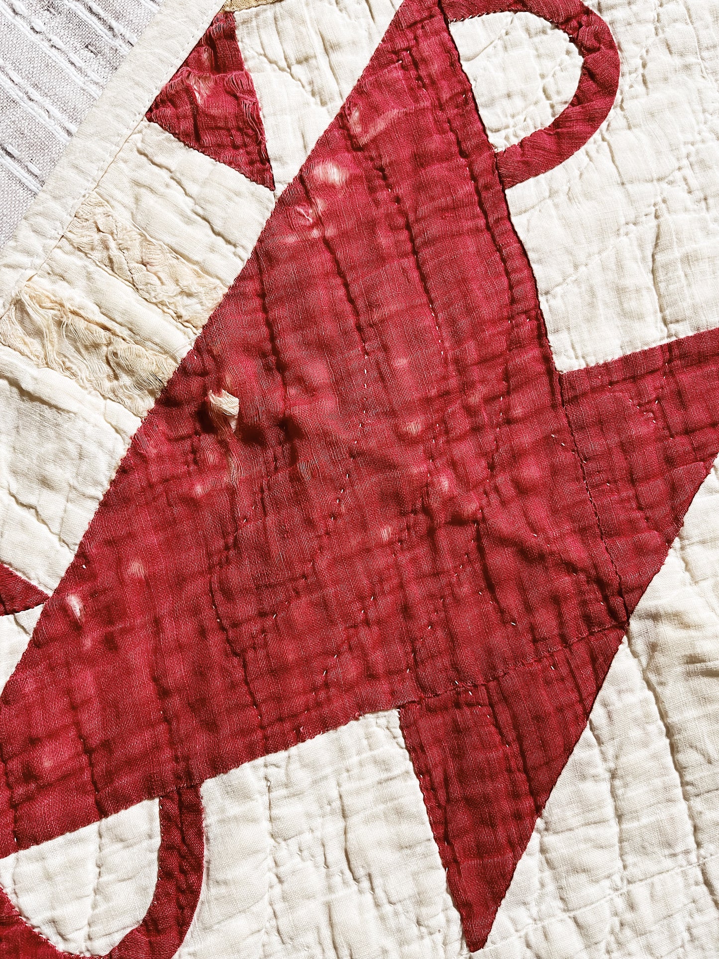 Vintage Flower Vase Cotton Quilt