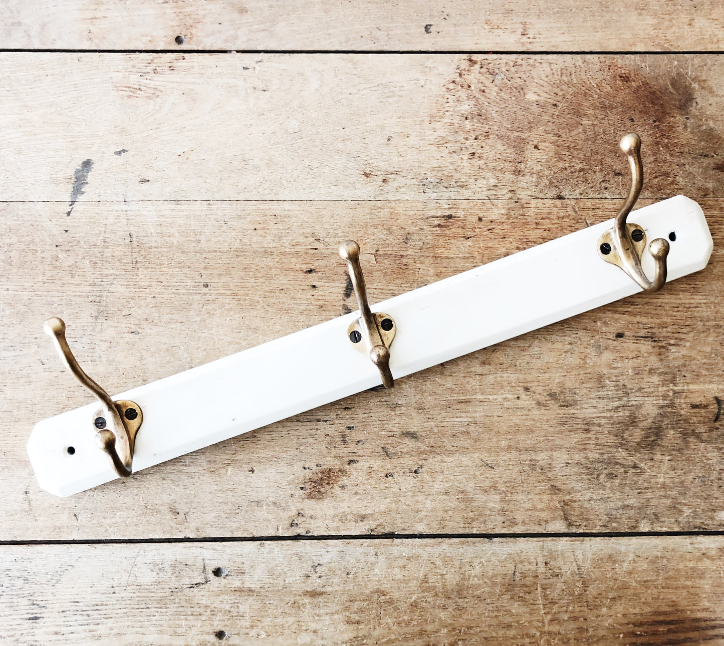Vintage Simple Hook Rack