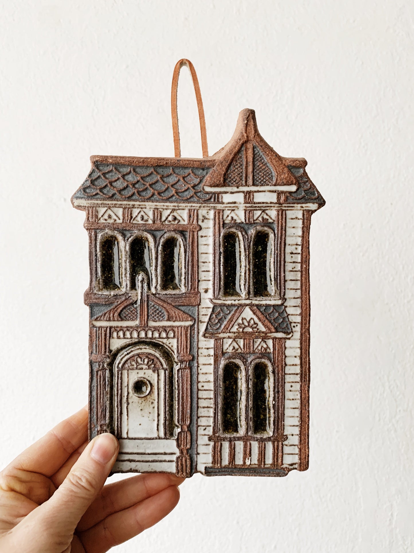 Victoria Littlejohn Tile Trivet Hanging