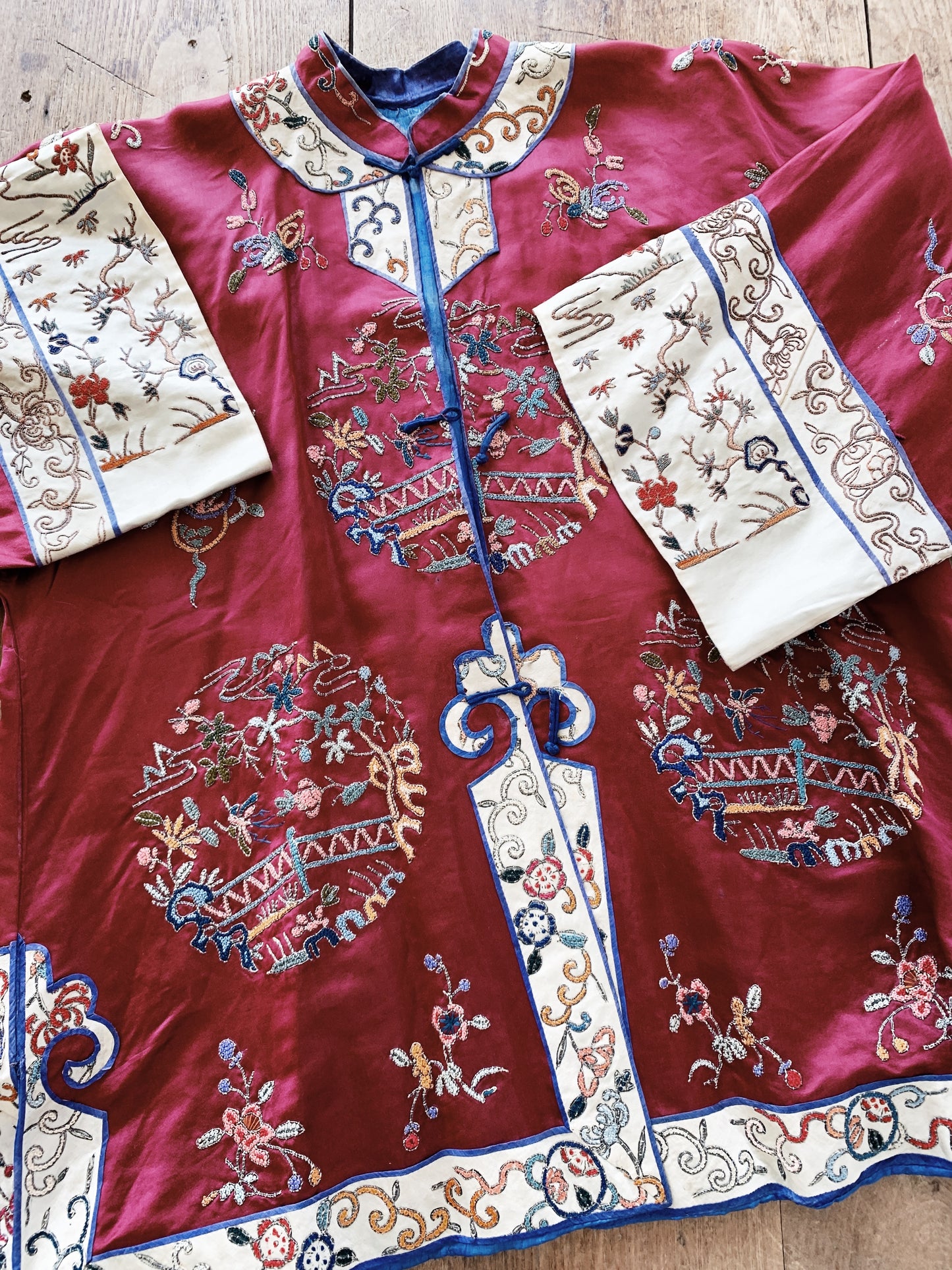 1940’s Embroidered Silk Cheongsam Jacket