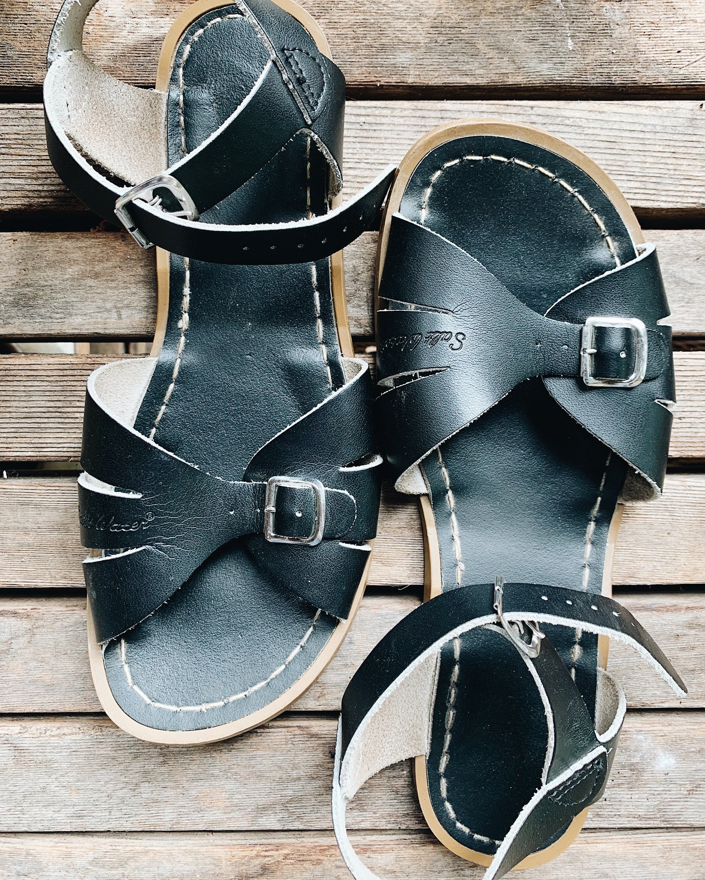 Like New Saltwater Sandals