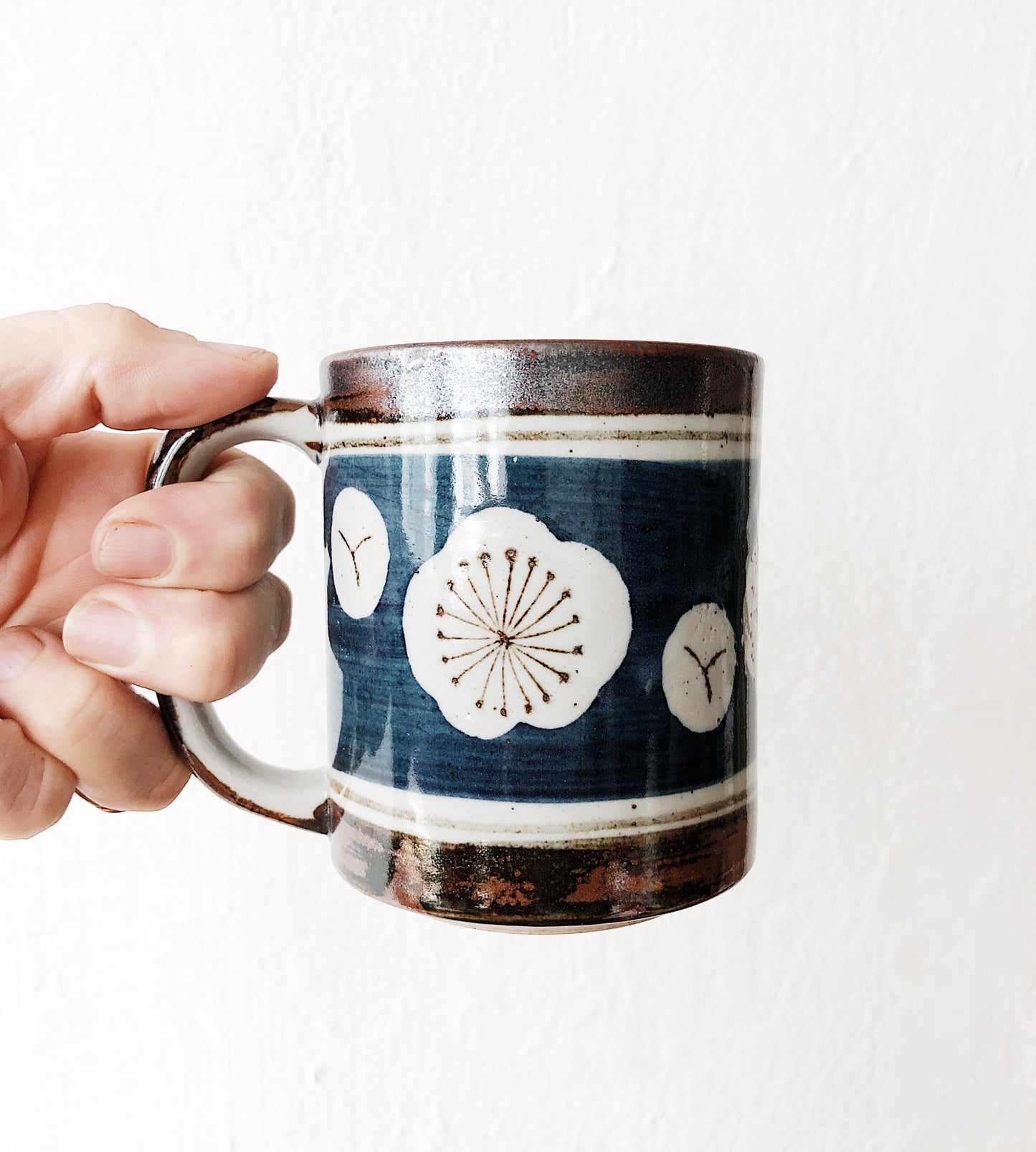 Vintage Mug Set