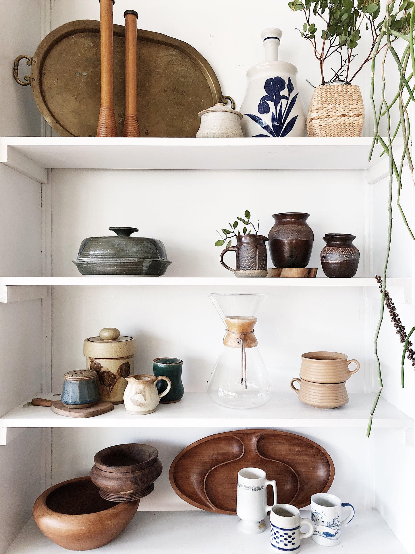 Pair of Vintage Pottery Snack Mugs