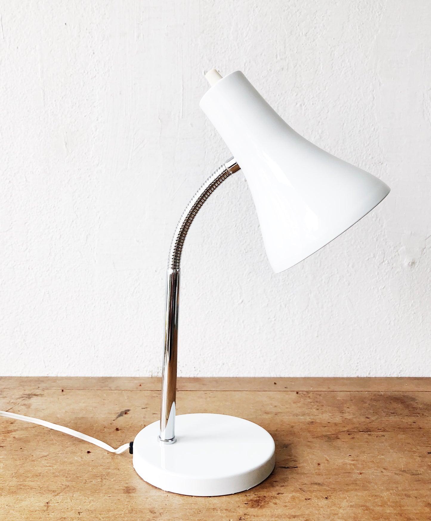 Vintage New In Box Daco Lamp