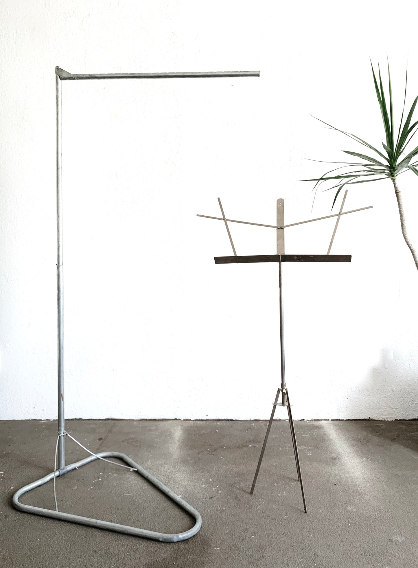 Vintage Collapsible Metal Stand