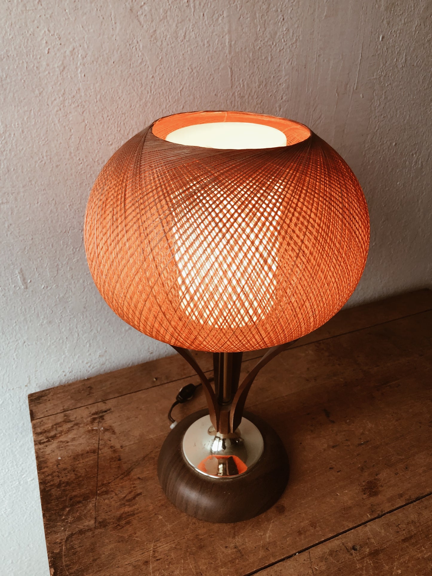 Mid Century Tulip Lamp