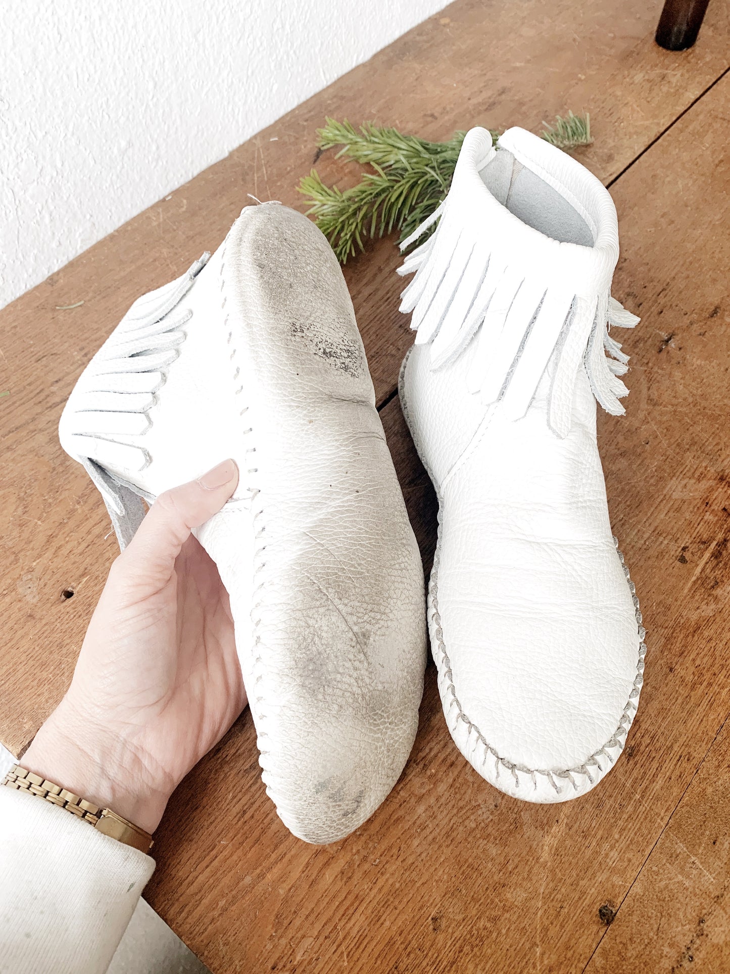 Vintage Taos White Leather Mocs 8.5/9