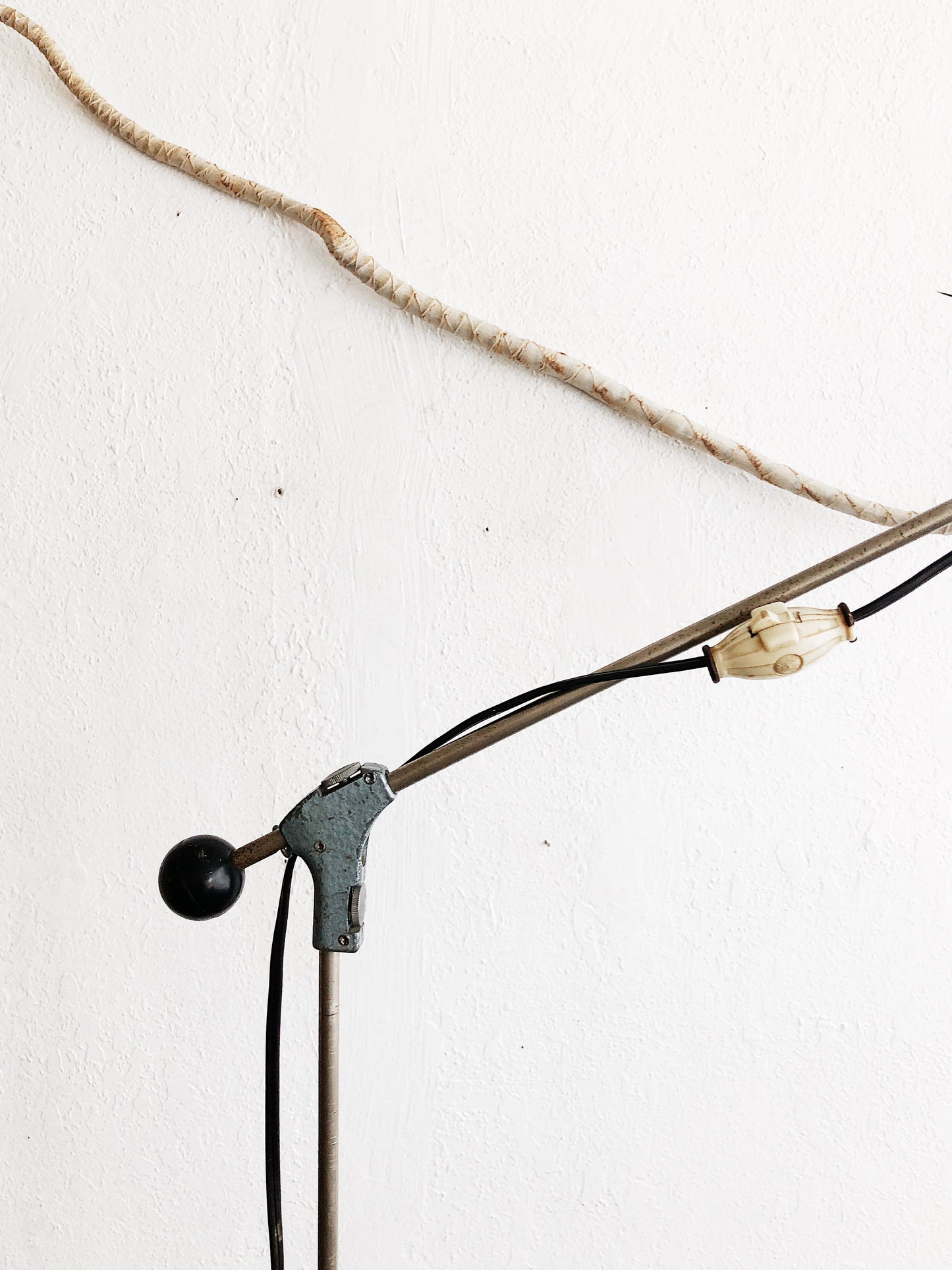 MCM Industrial Tripod Lamp