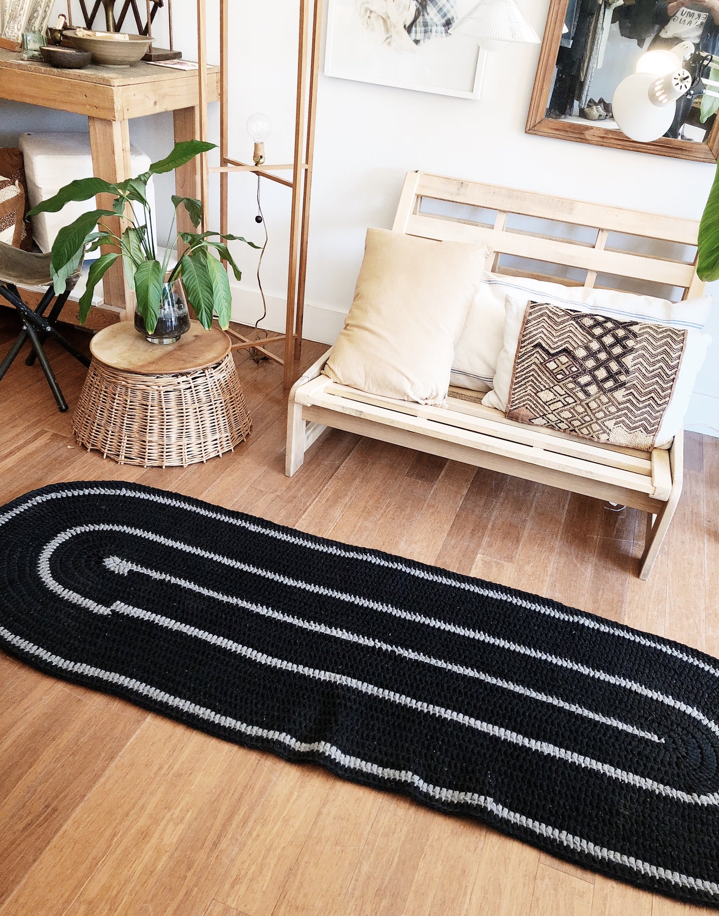 Vintage Oval Rag Runner