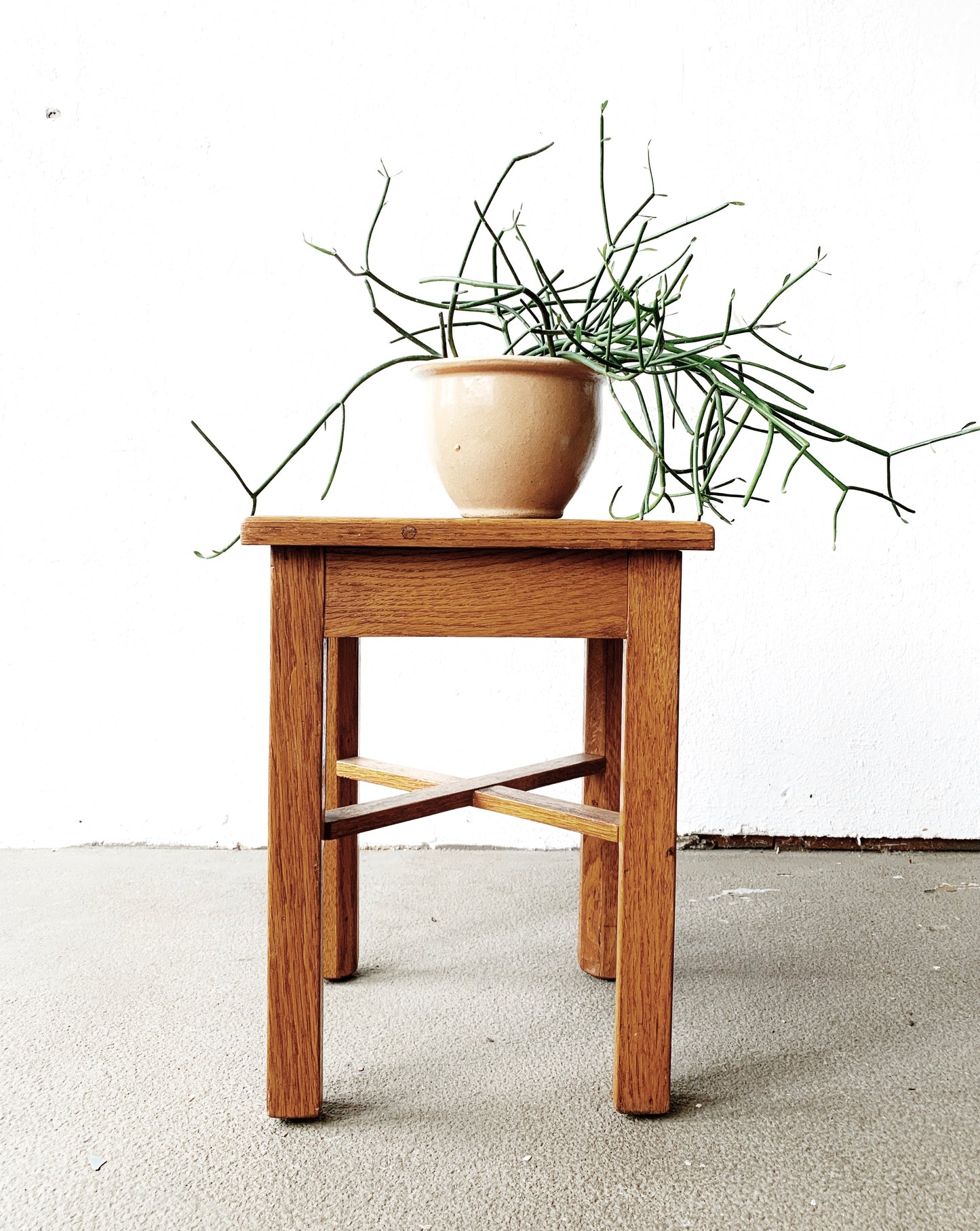 Vintage Tiger Oak Table / Plant Stand