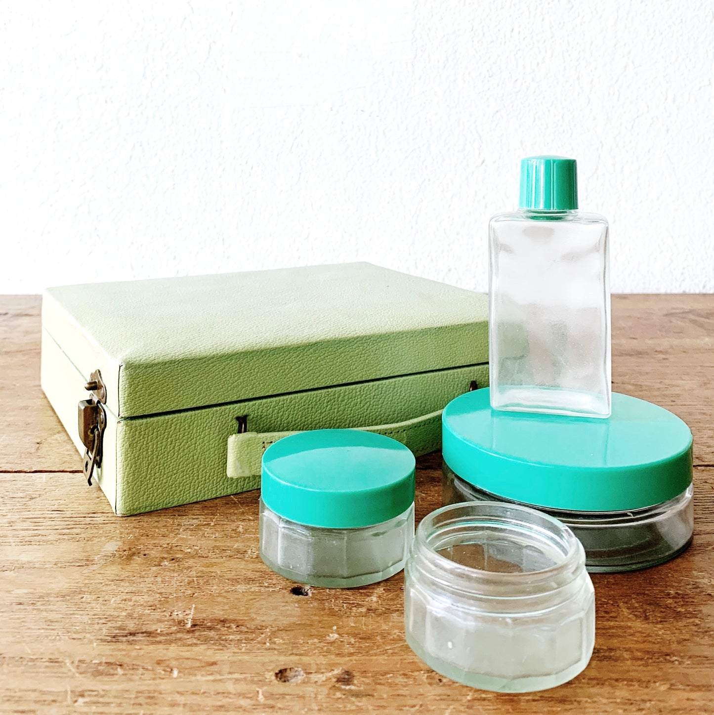 Vintage Toiletry/Apothecary Kit