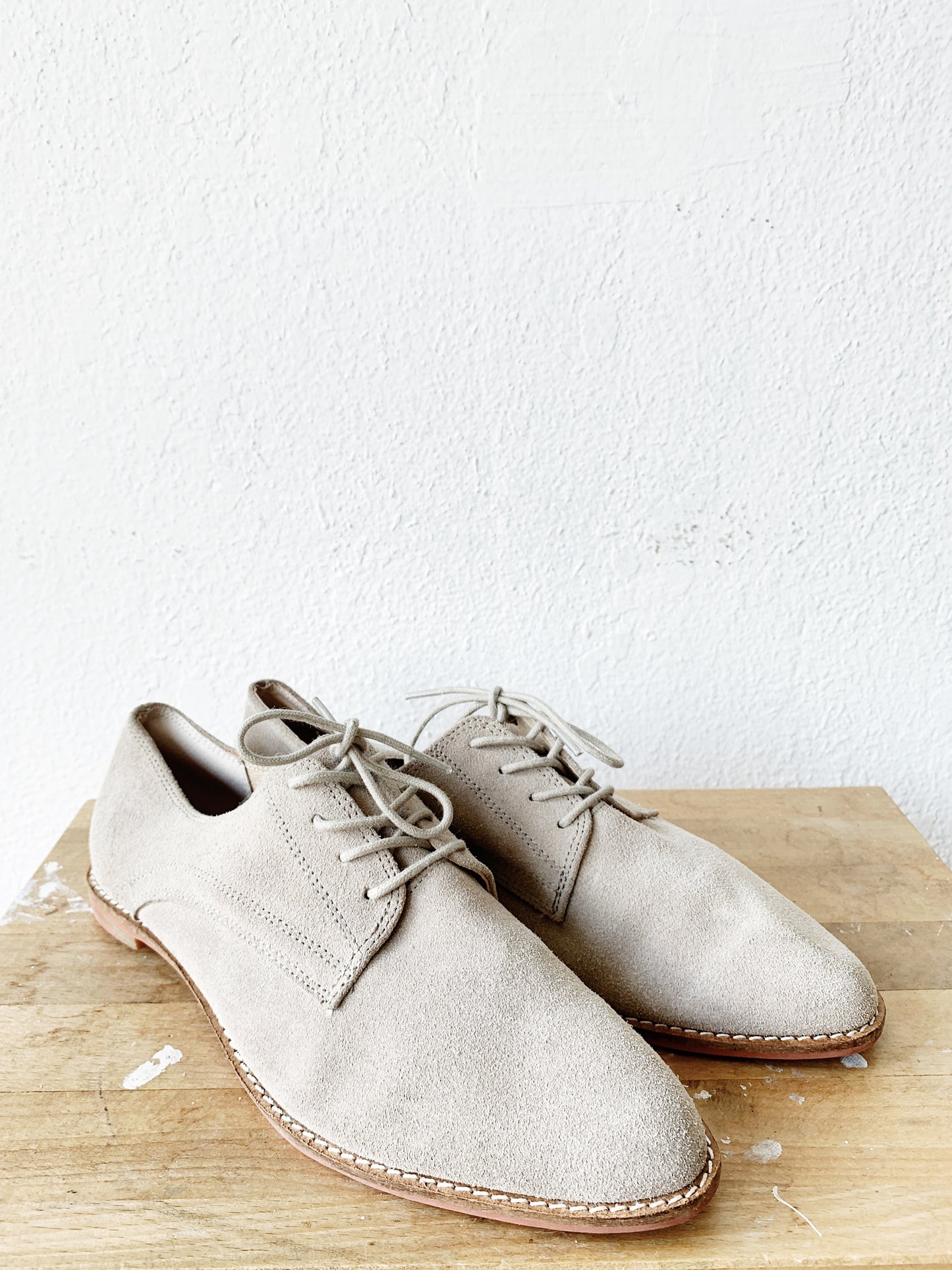FRYE Mushroom Suede Lace up Loafers