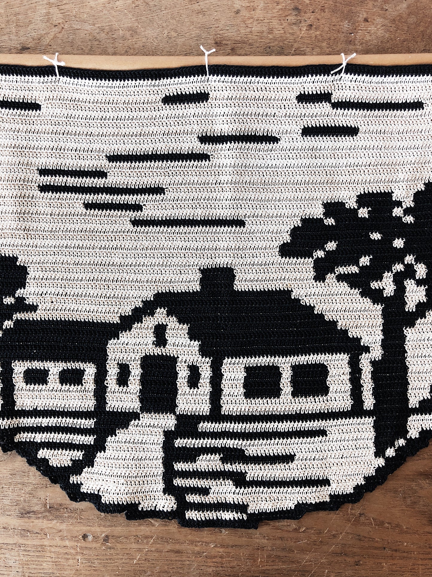 Vintage Knit Folk Hanging