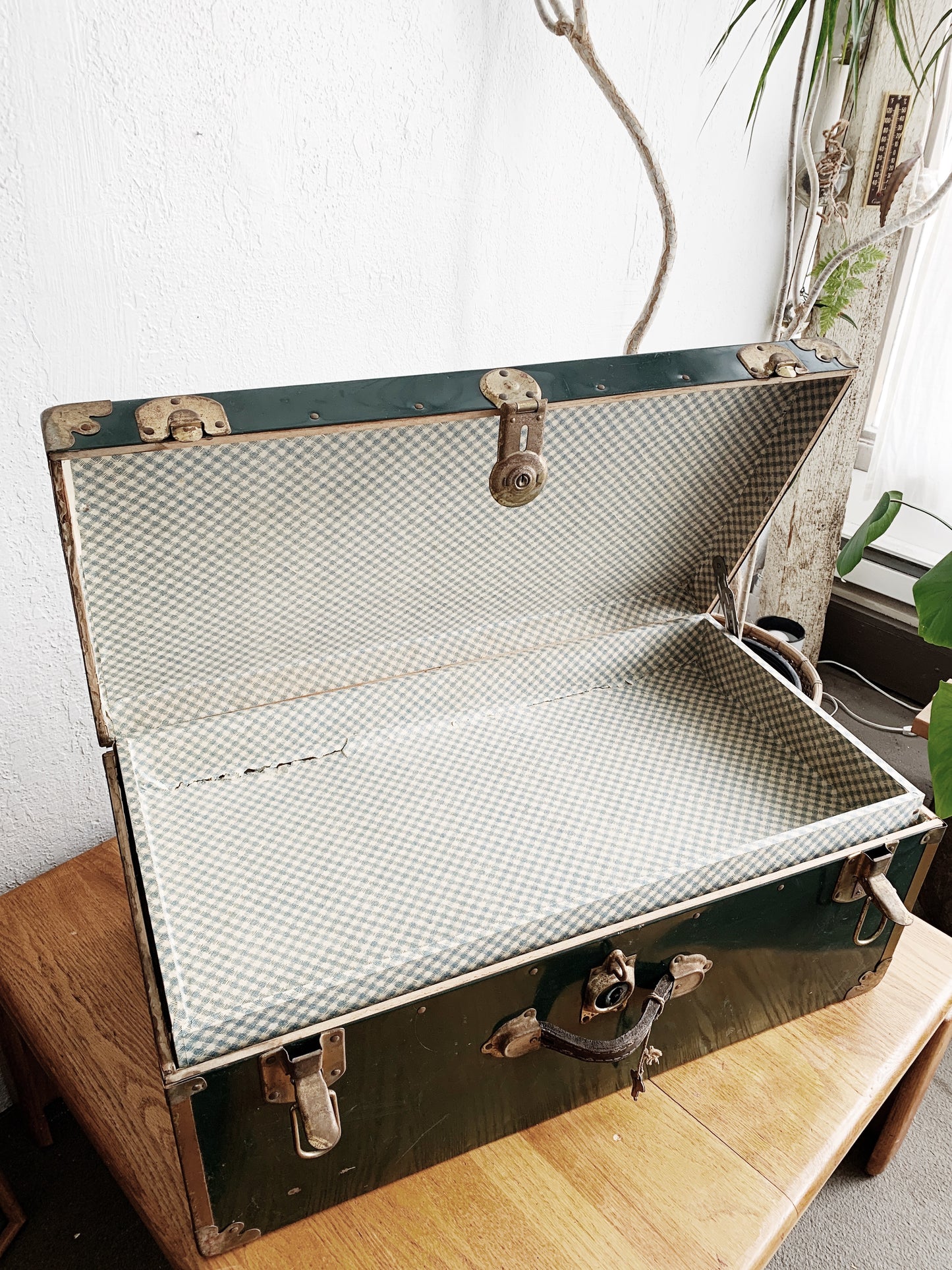 Vintage Metal Trunk
