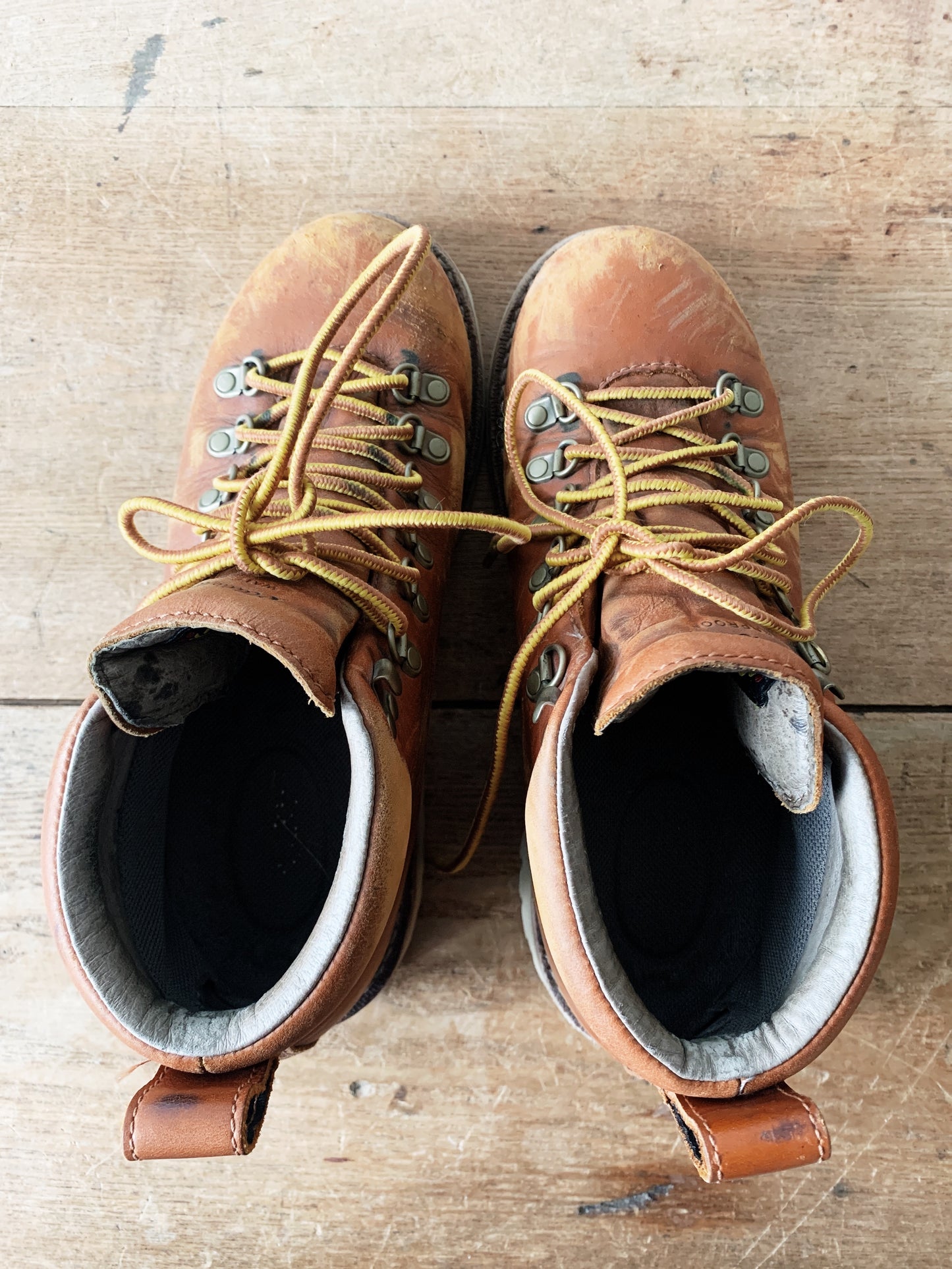 Vintage Eddie Bauer Waterproof Hikers