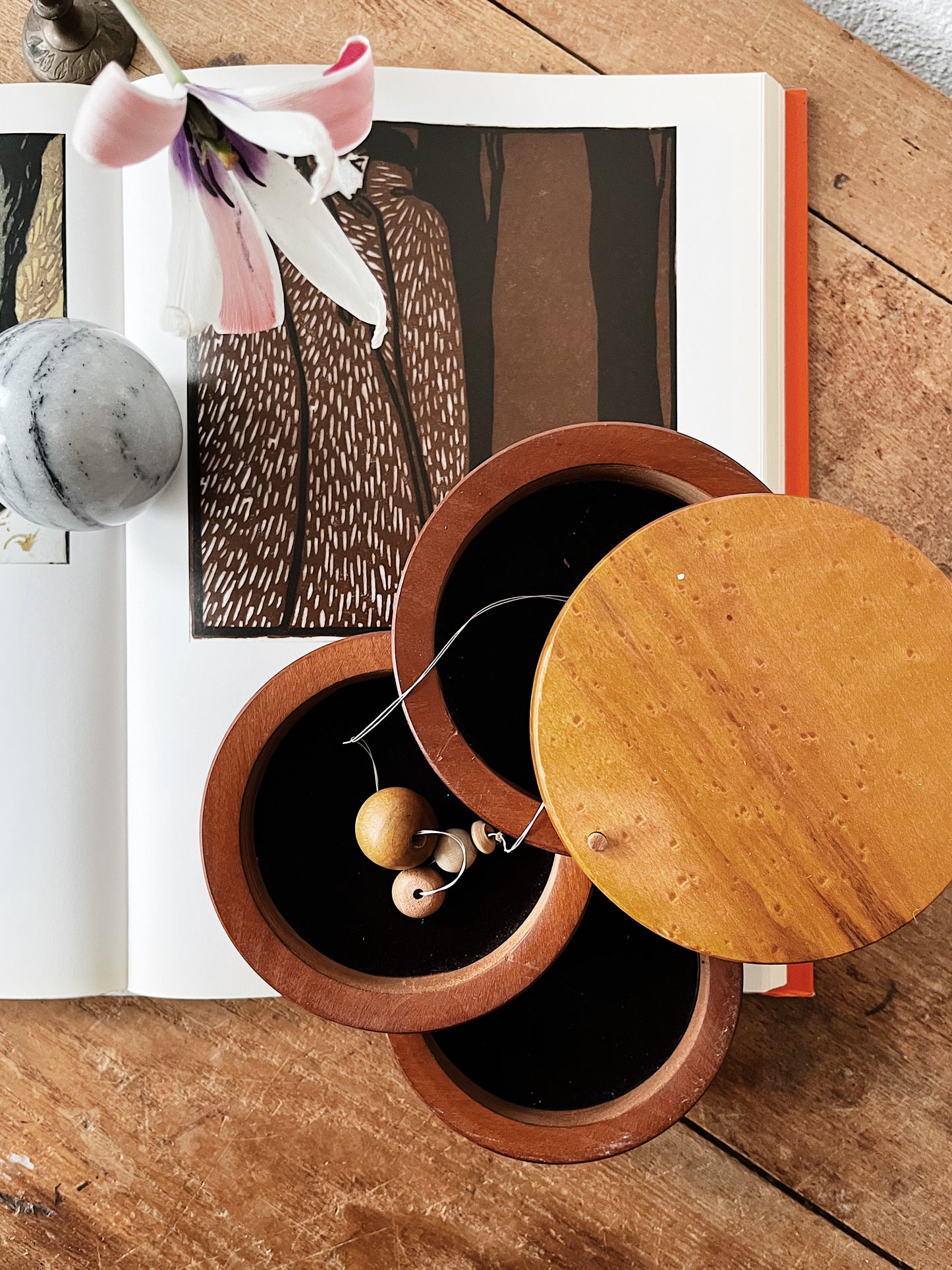 Vintage Swivel Jewelry Box