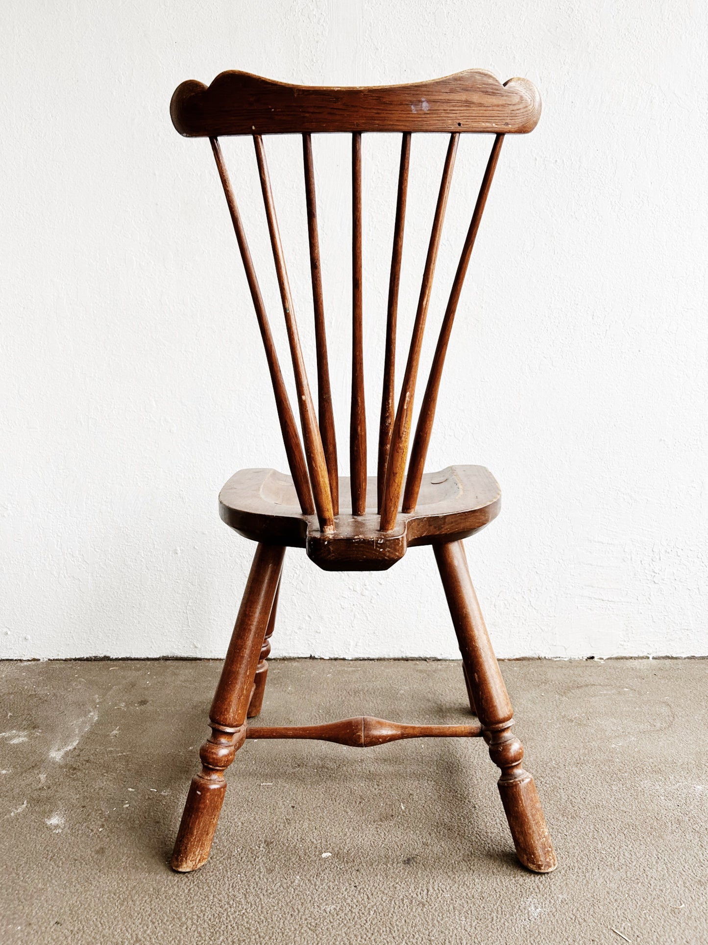 Vintage Arts and Crafts Windsor Chair