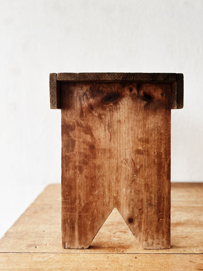 Primitive Saw Tooth Stool