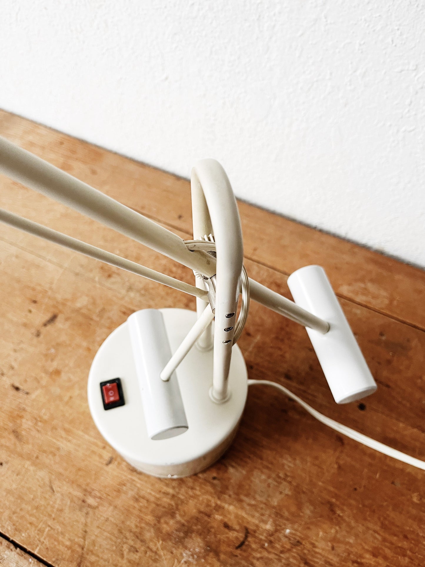 Post Modern Ledu Halogen Desk Lamp
