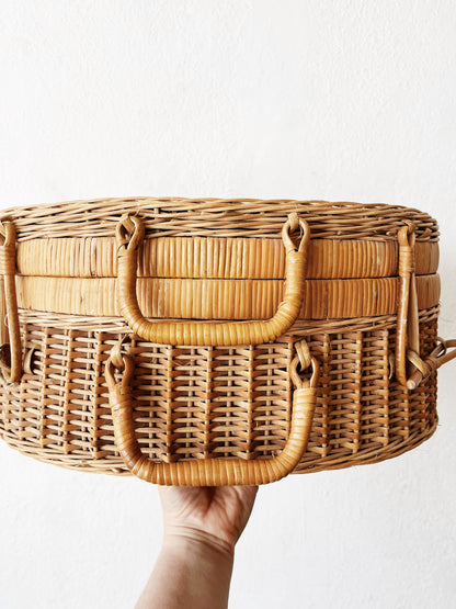 Vintage Picnic Basket