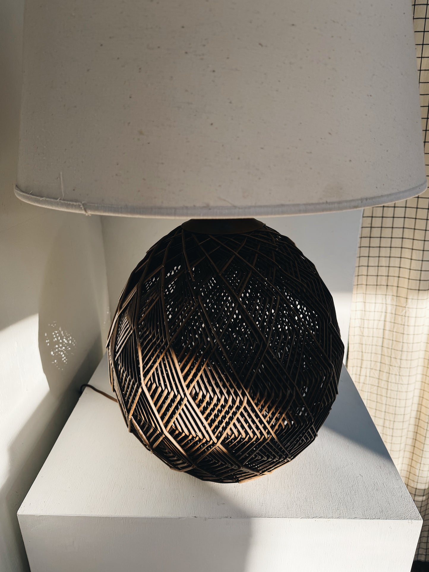Vintage Woven Table Lamp