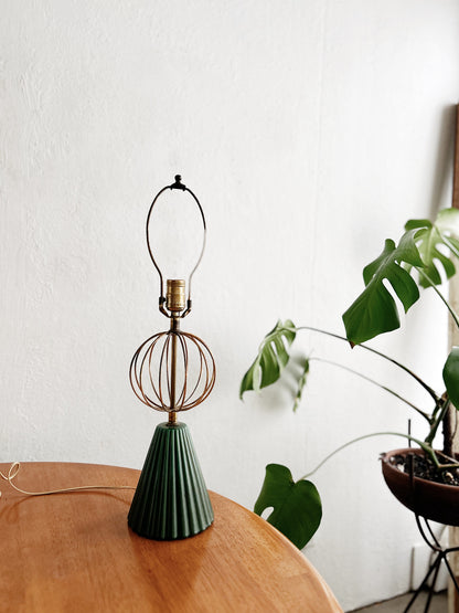 Ceramic Mid Modern Lamp