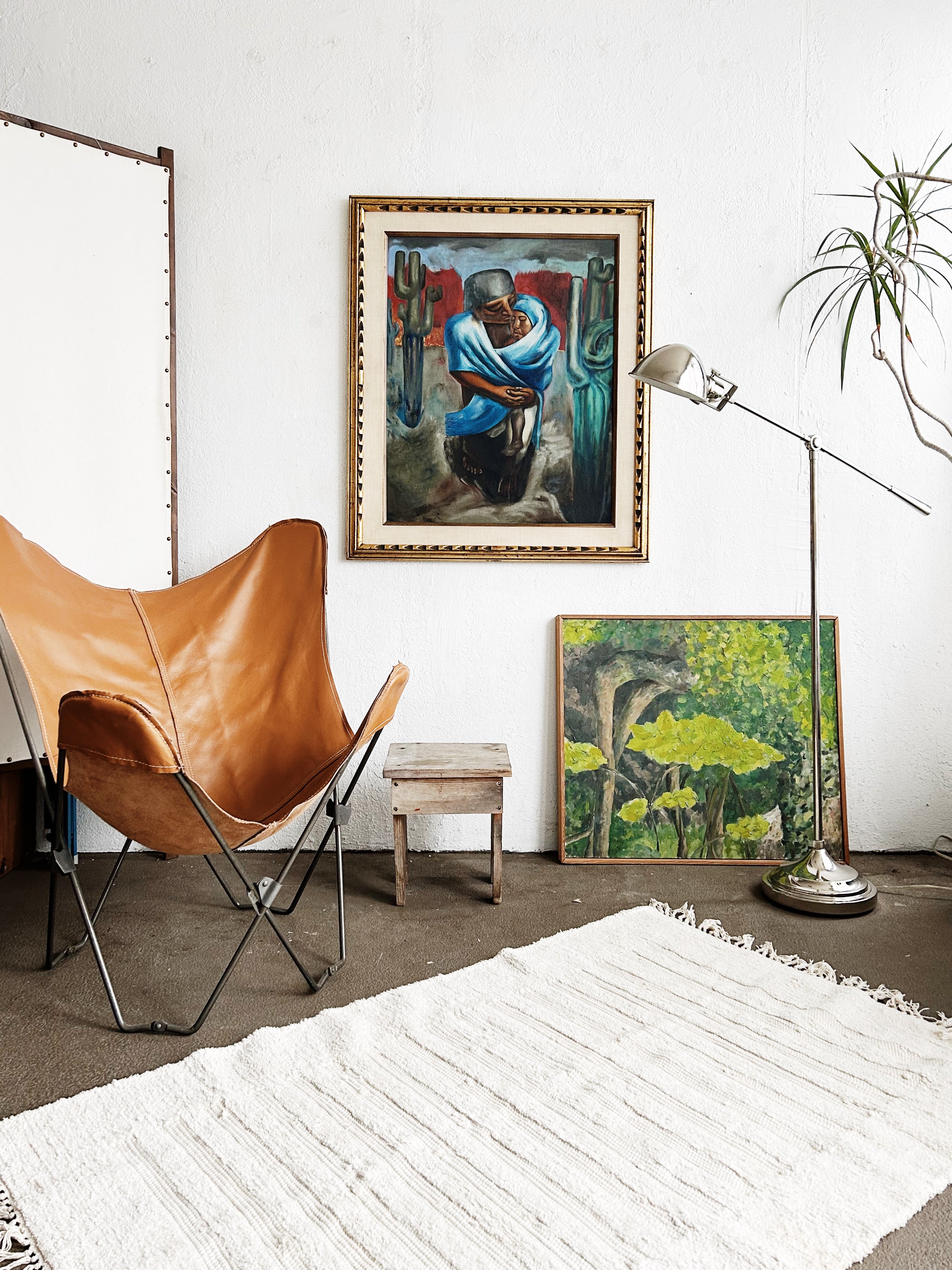 Contemporary Leather Butterfly Chair - Thumbnail 2