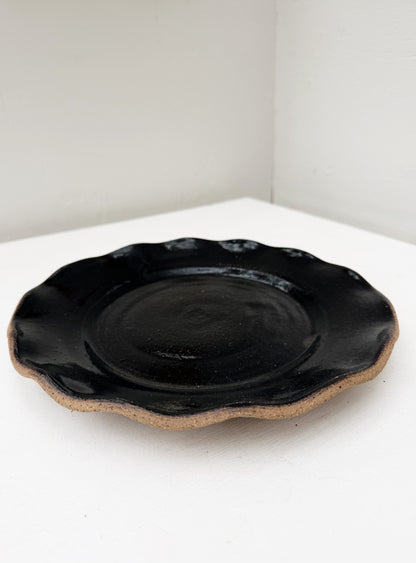 Handmade Ruffle Edge Plate Set