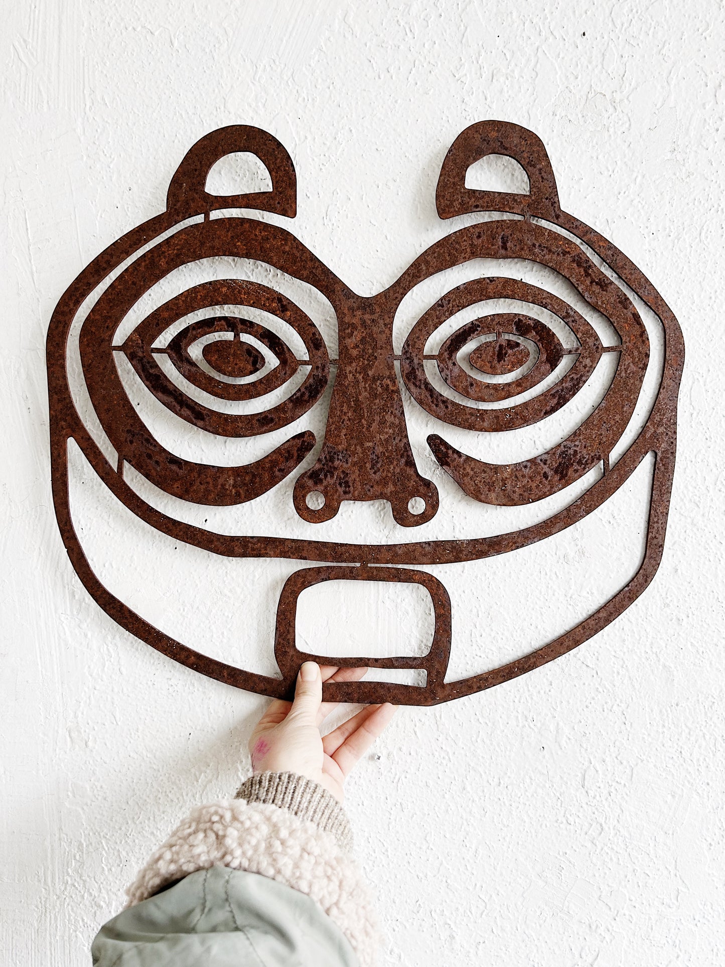 Vintage Iron Art ‘She Who Watches’