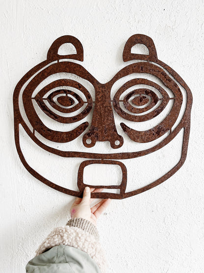 Vintage Iron Art ‘She Who Watches’