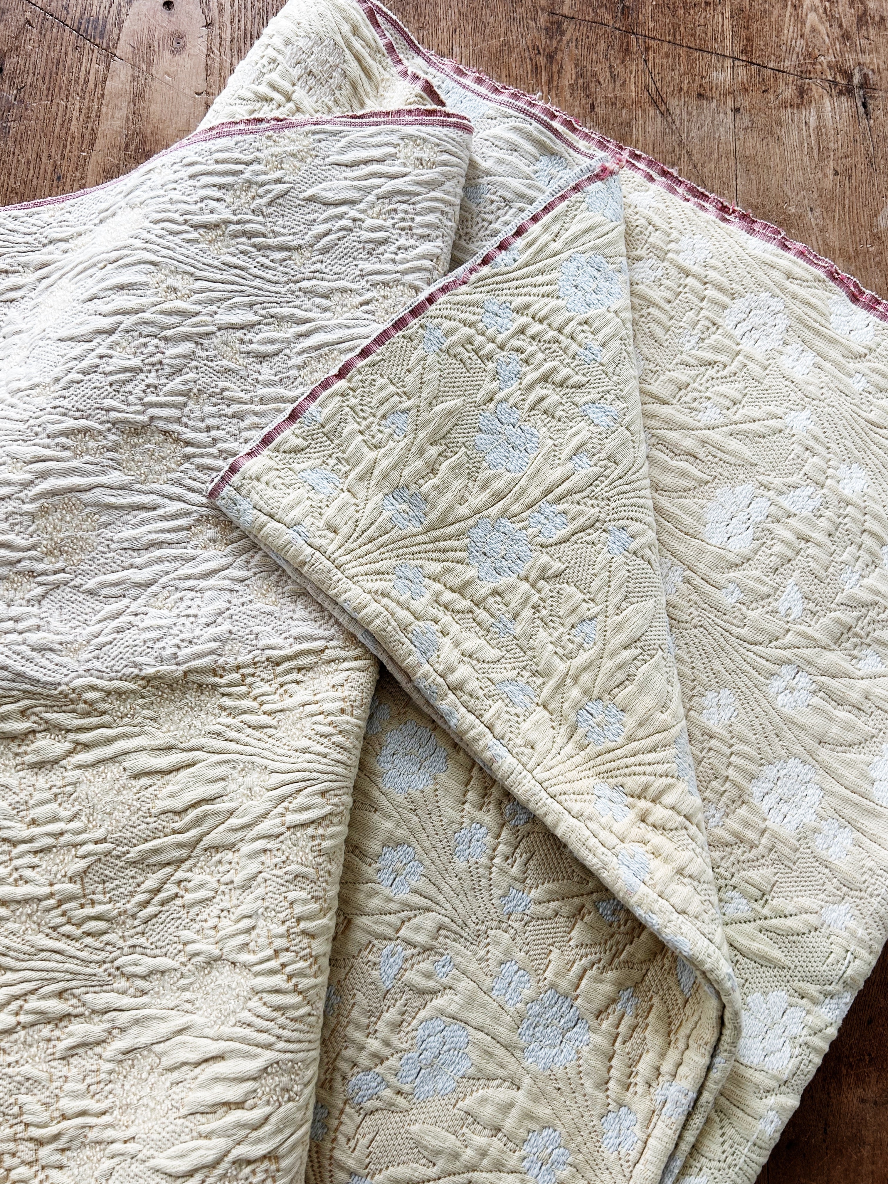 Vintage Cotton Matelasse Throw