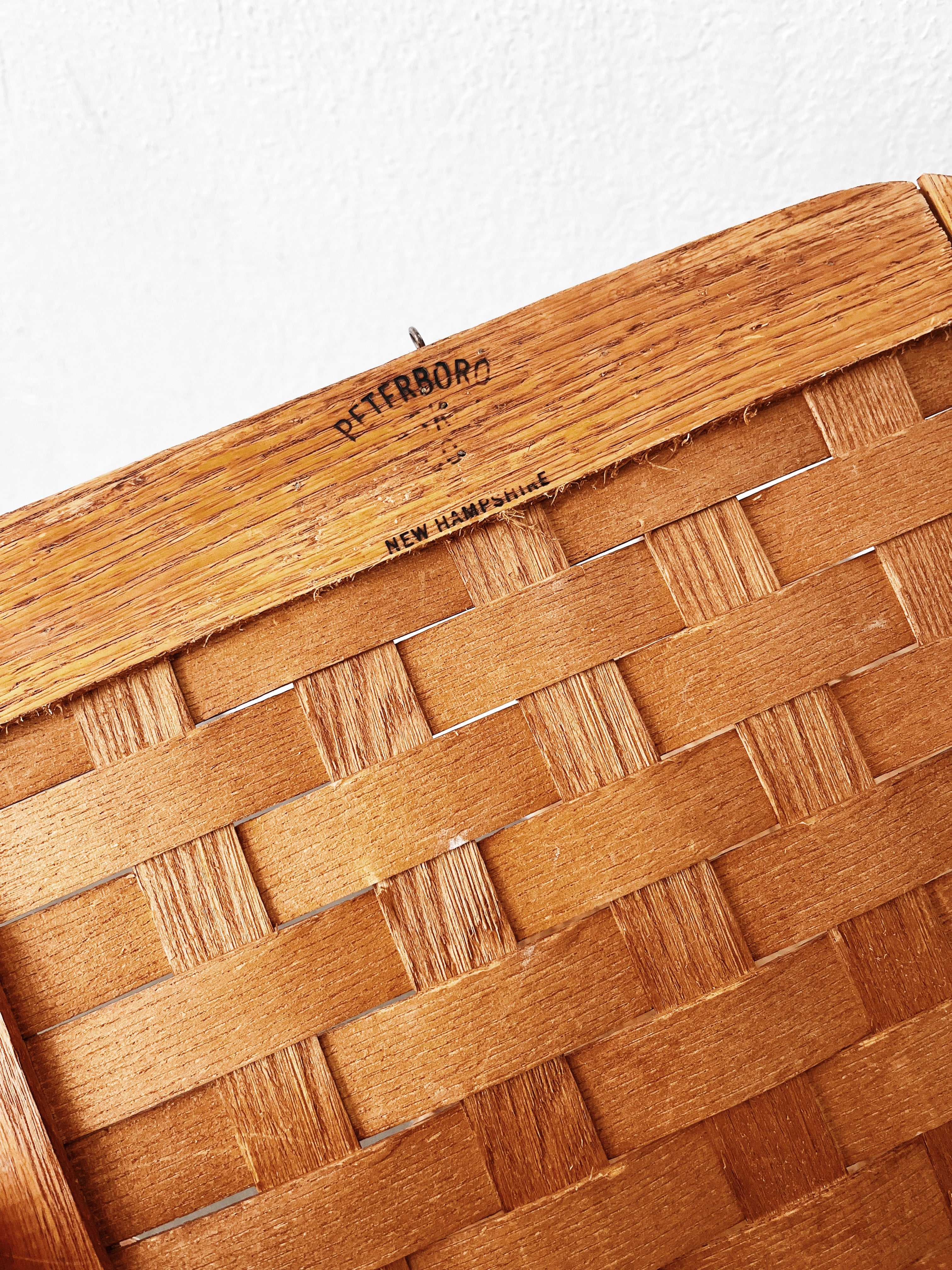 Antique Peterboro Pie Basket - Thumbnail 3