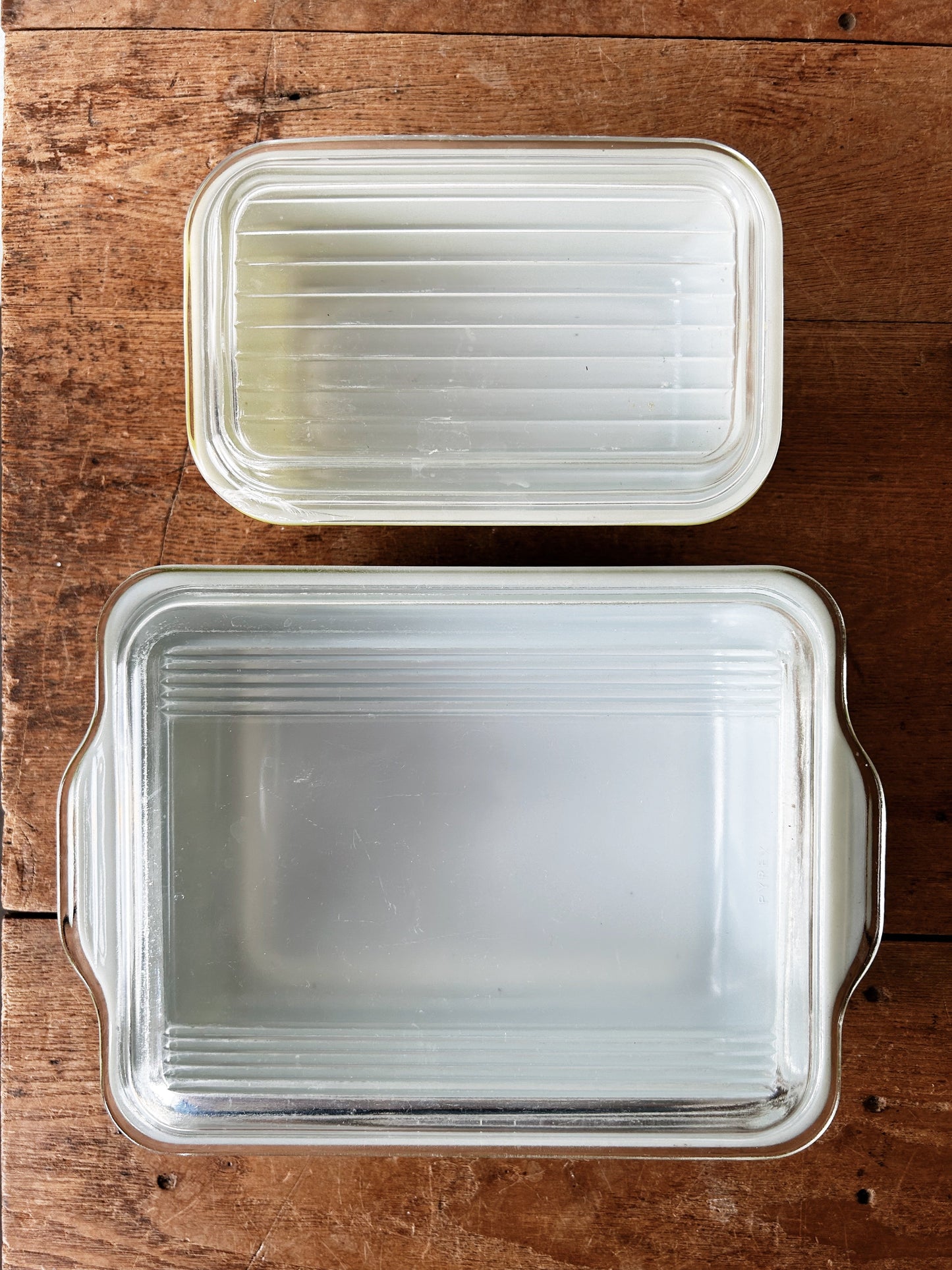 Mid Century Pyrex Storage Dishes Pair