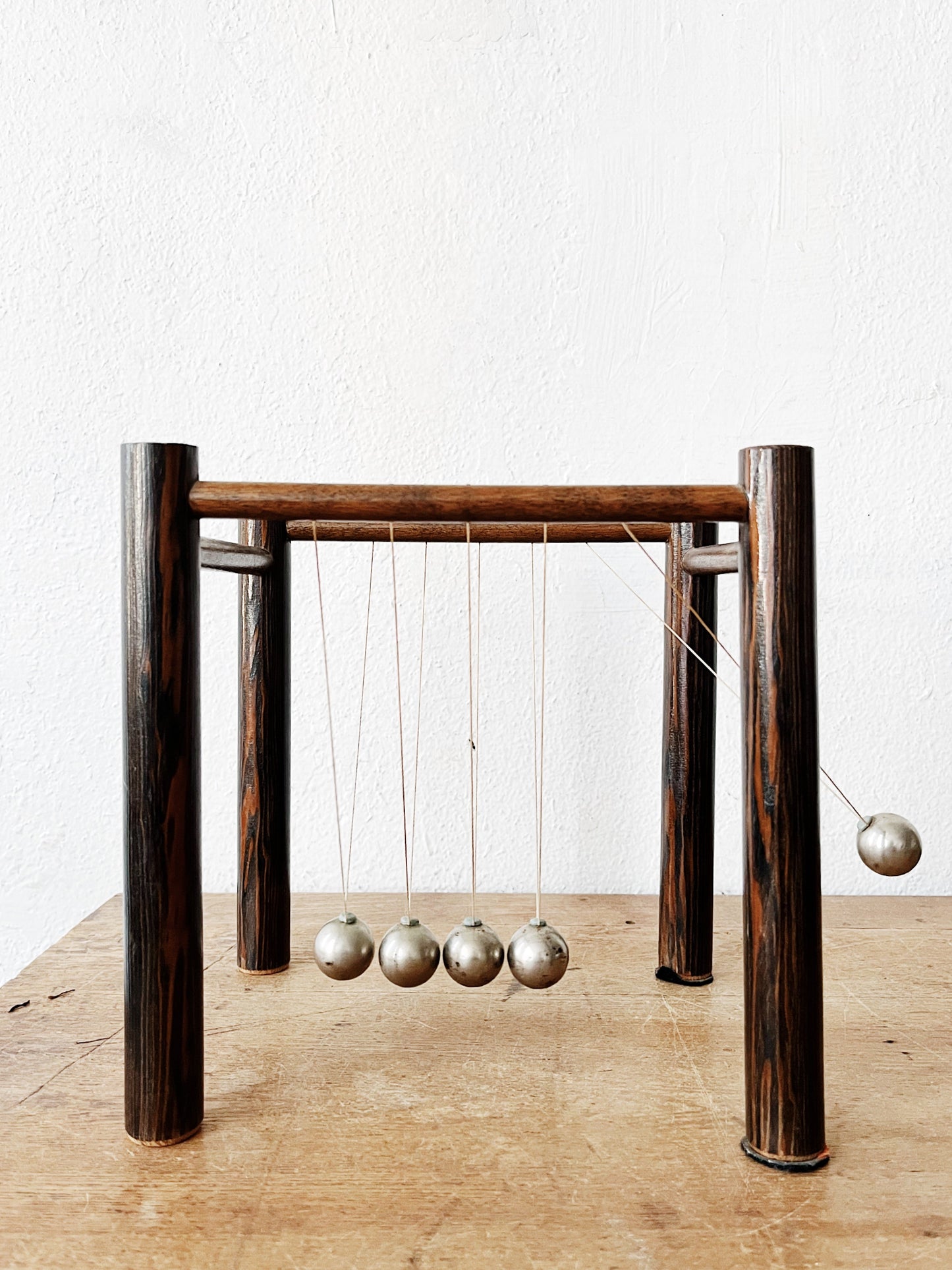 Vintage Newton’s Cradle