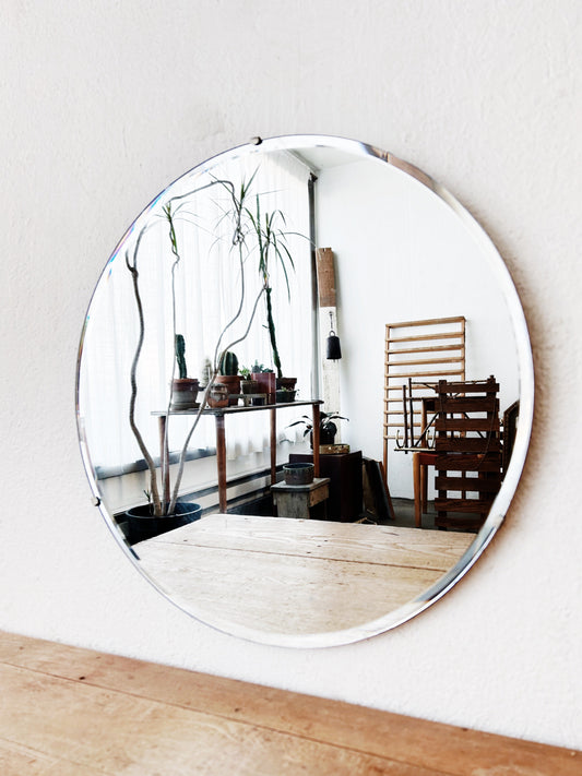 Round Industrial Edge Vintage Mirror