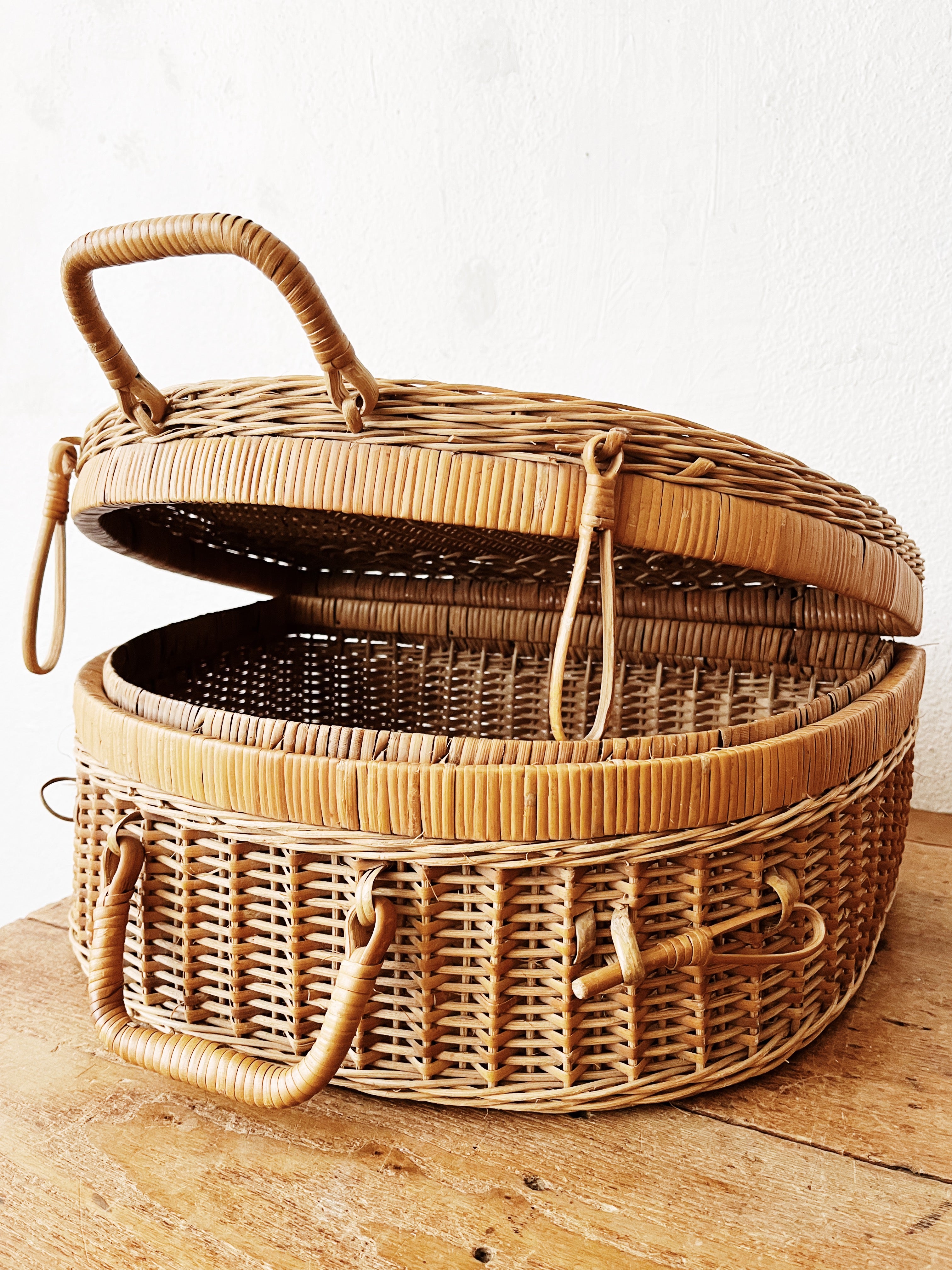 Vintage Picnic Basket