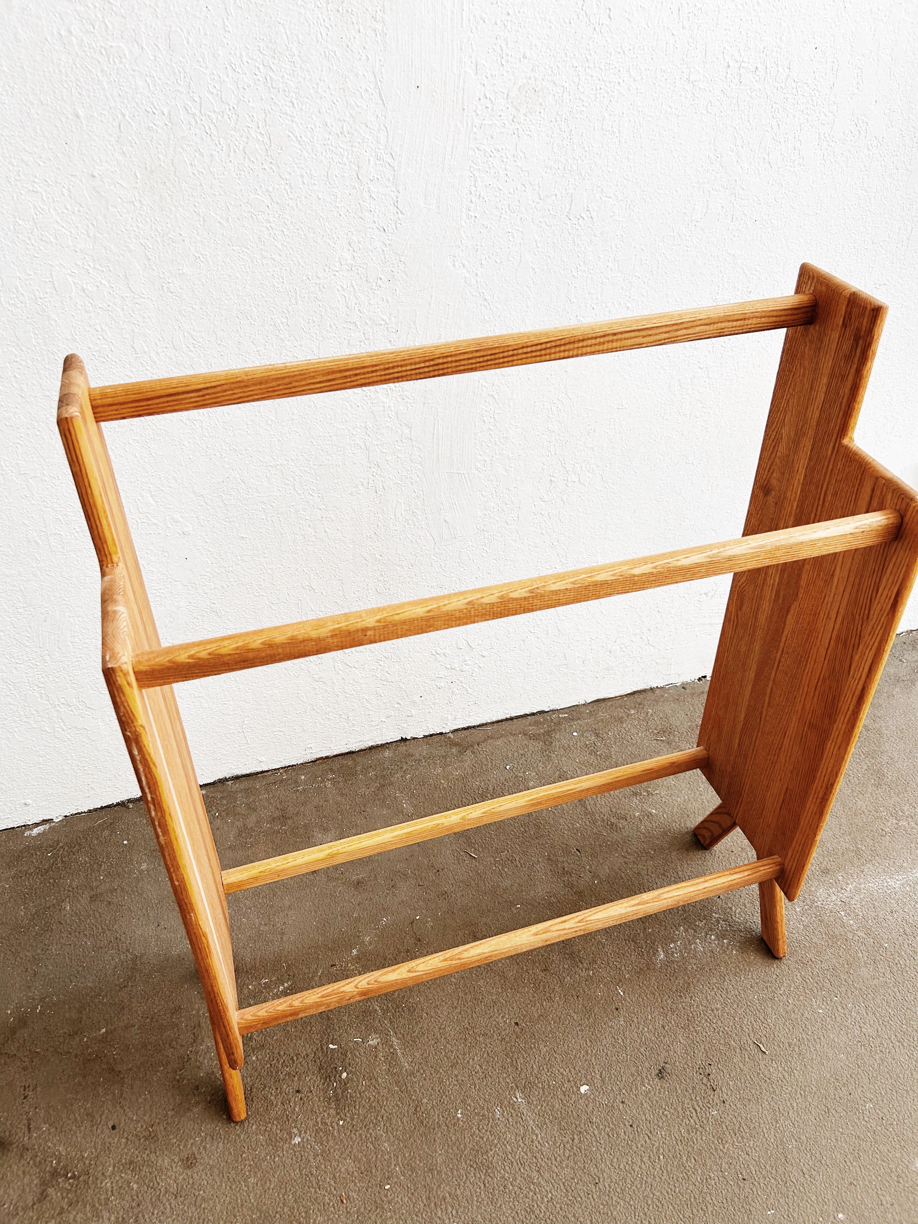 Handmade Vintage Quilt/Textile Rack - Thumbnail 4