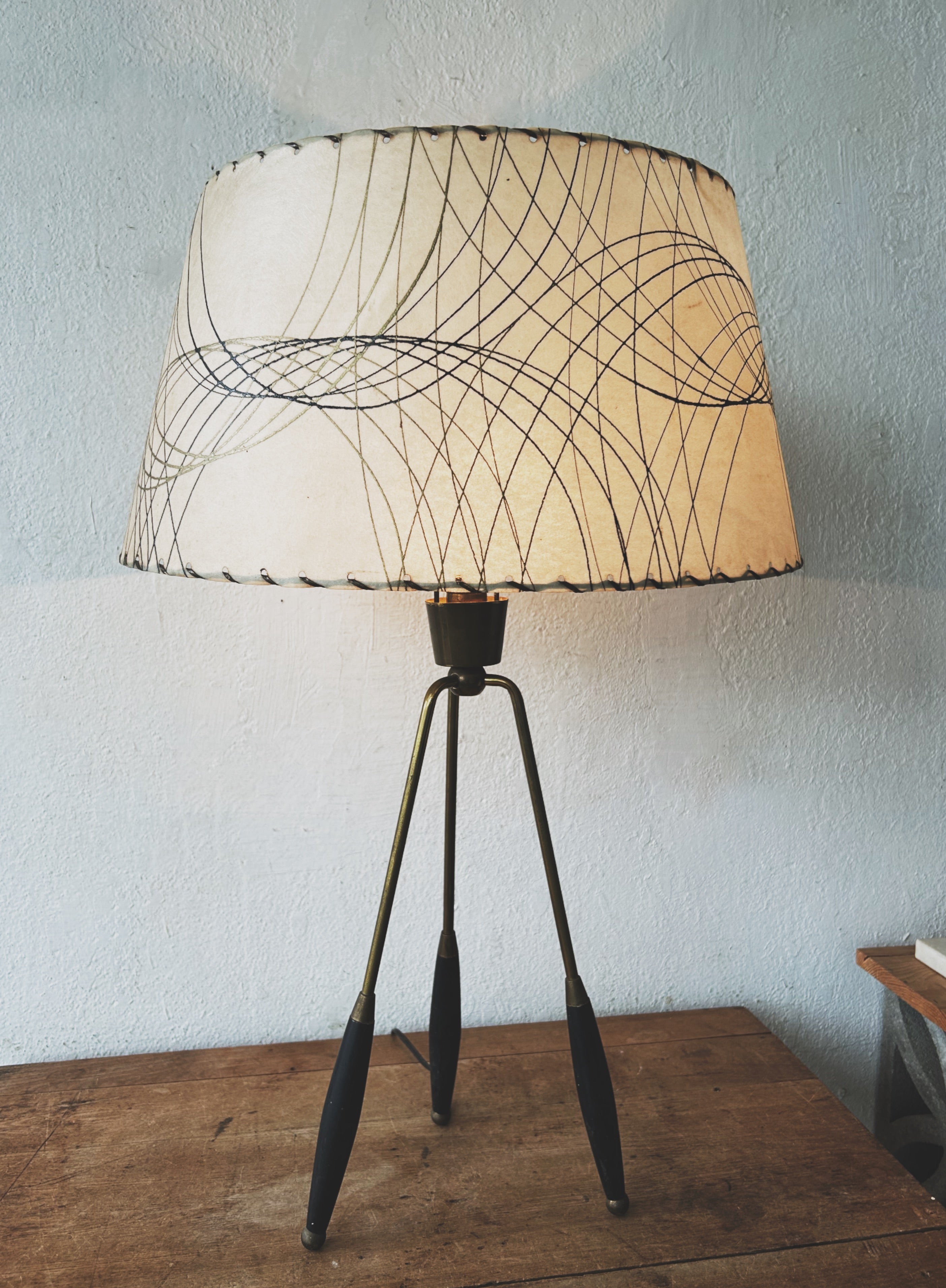 Tall Mid Century Tripod Lamp - Thumbnail 4