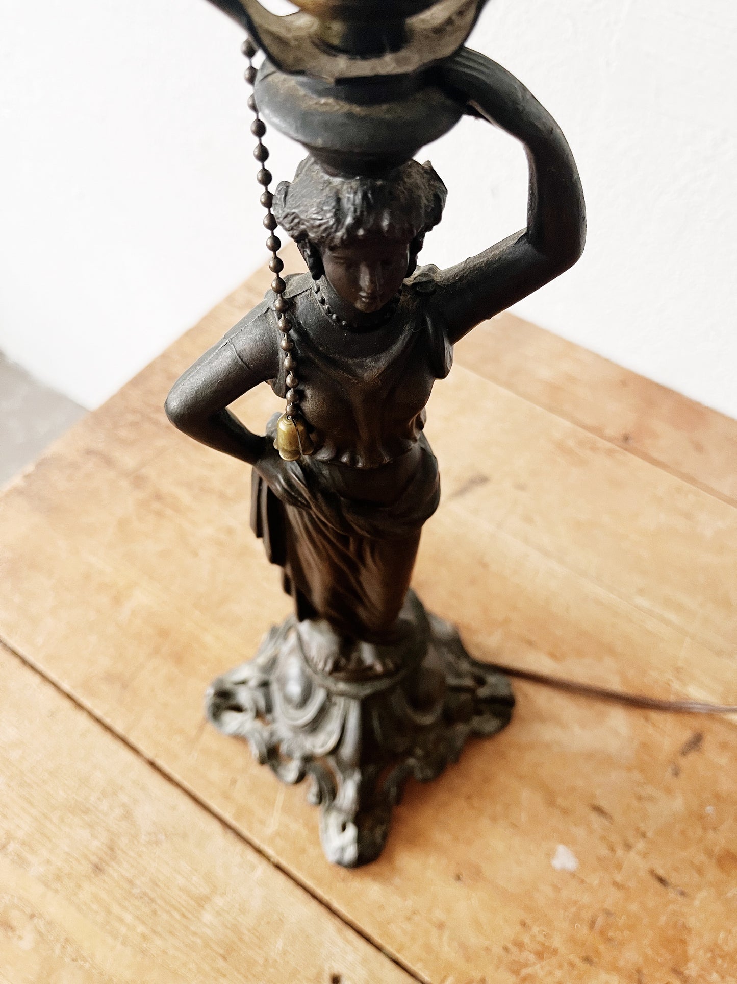 Vintage Figural Lamp