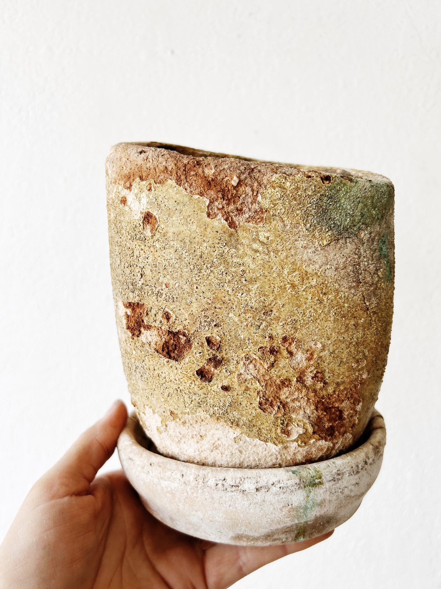 Vintage Pot with Tray