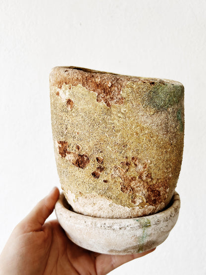 Vintage Pot with Tray
