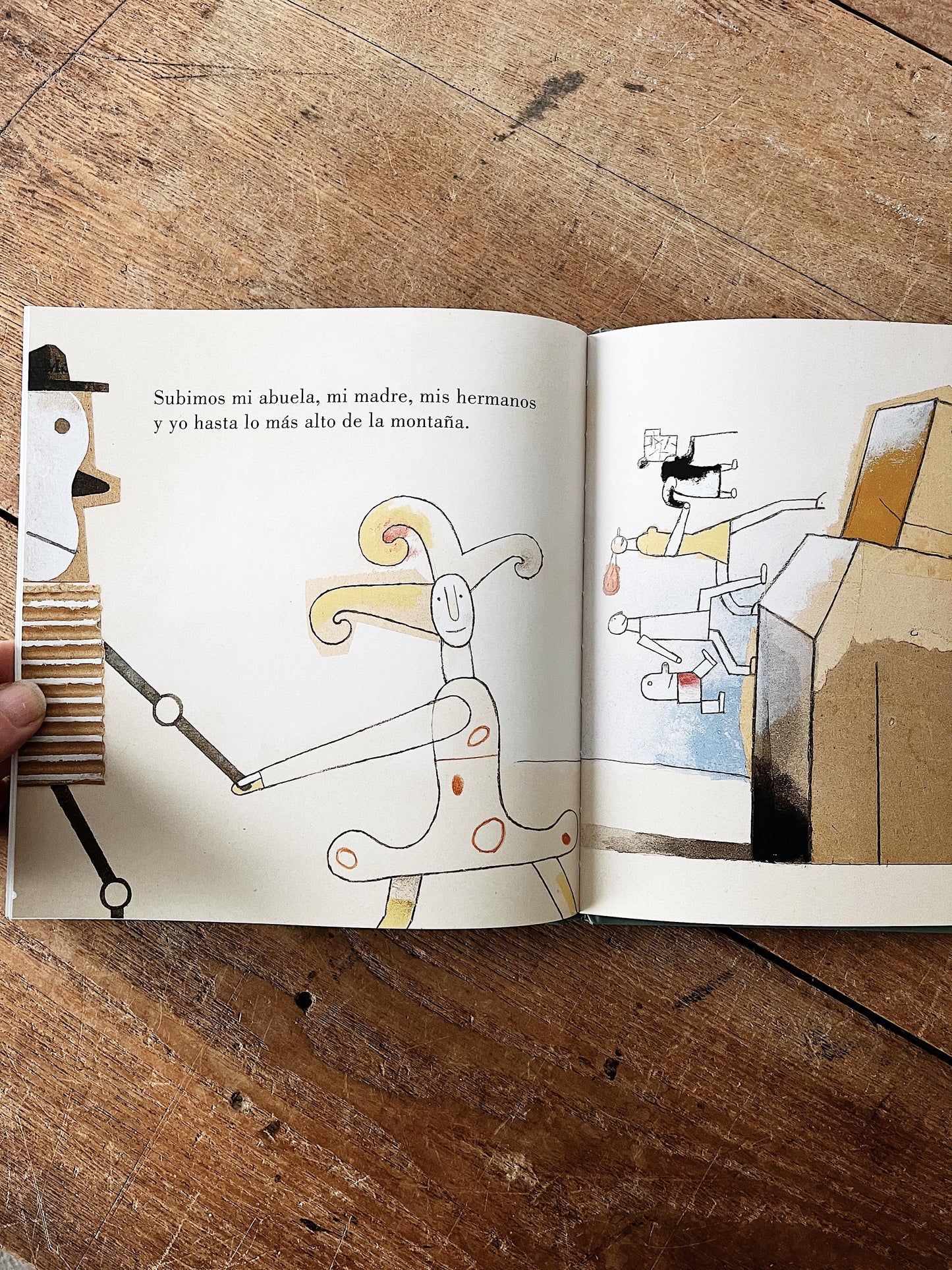 Una Casa Para El Abuelo Hardcover